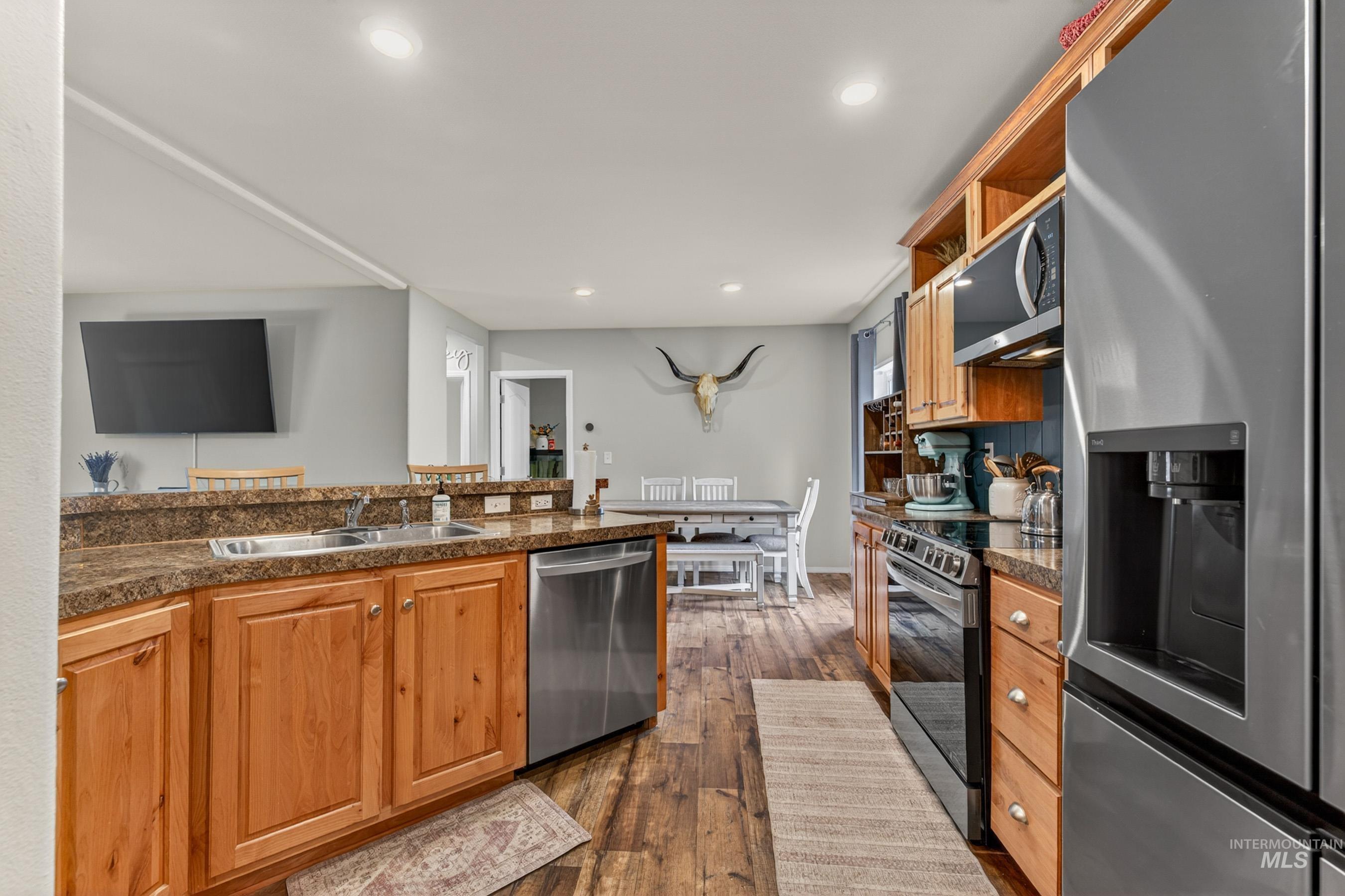 12832 Cascade Dr, Donnelly, Idaho 83615, 3 Bedrooms, 2 Bathrooms, Residential For Sale, Price $430,000,MLS 98983891