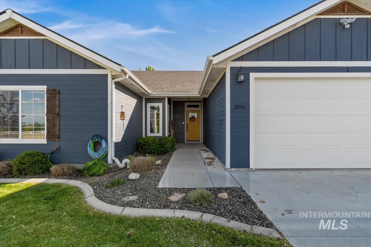 15015 Leon Lane, Caldwell, Idaho 83605, 4 Bedrooms, 2 Bathrooms, Residential For Sale, Price $839,900,MLS 98983892