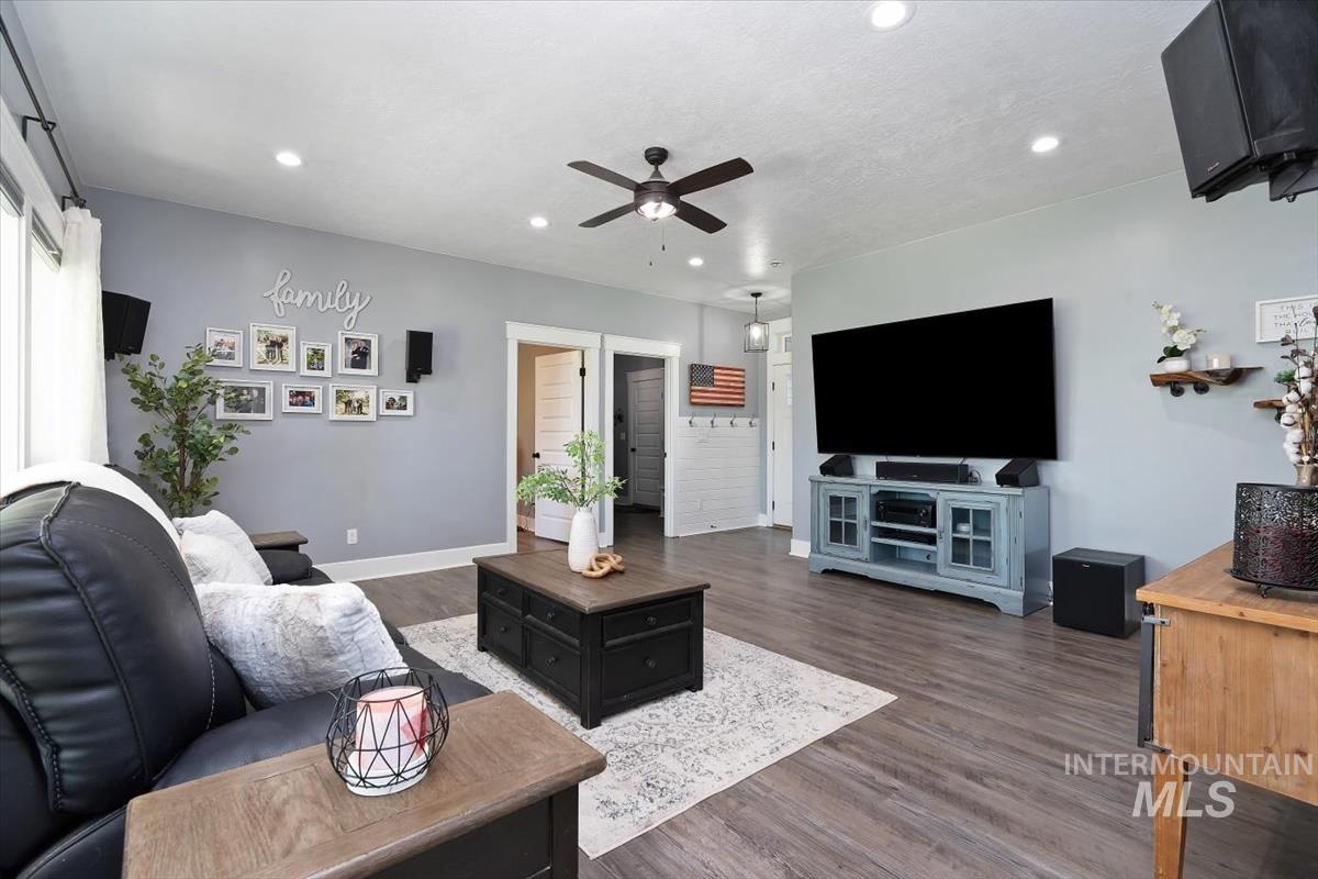 15015 Leon Lane, Caldwell, Idaho 83605, 4 Bedrooms, 2 Bathrooms, Residential For Sale, Price $839,900,MLS 98983892