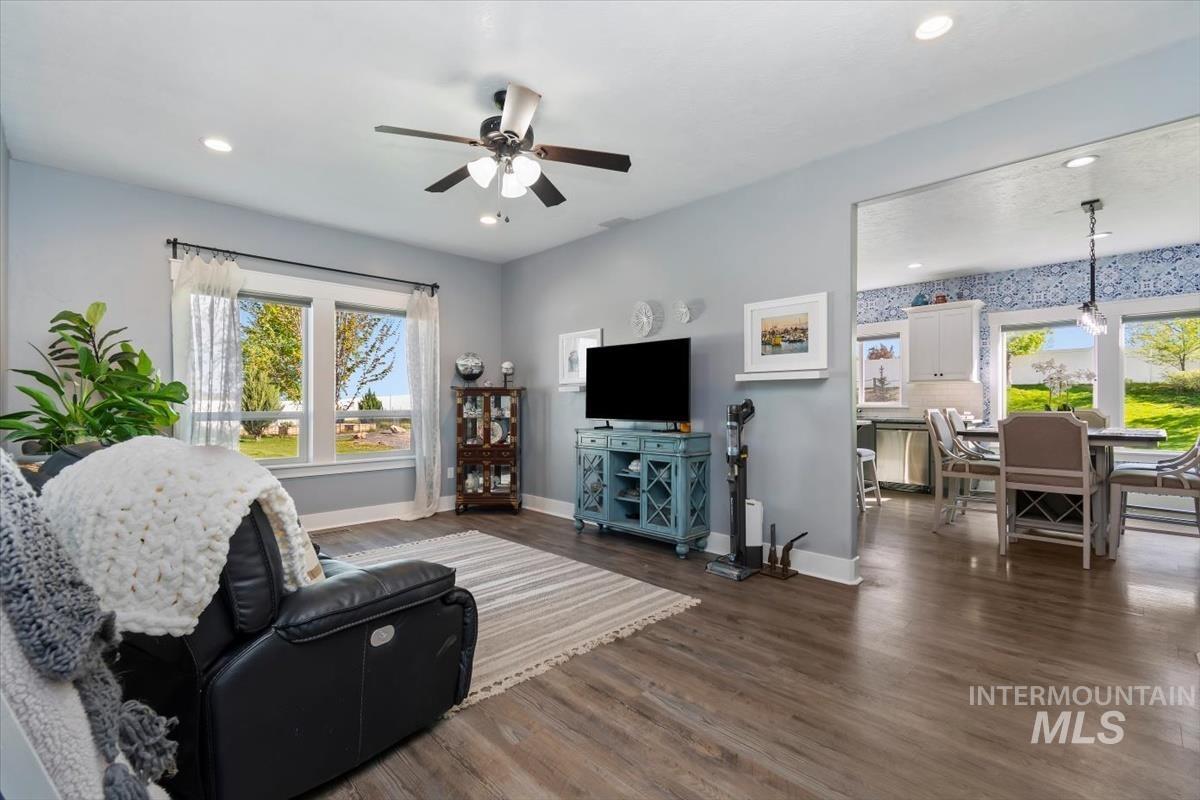 15015 Leon Lane, Caldwell, Idaho 83605, 4 Bedrooms, 2 Bathrooms, Residential For Sale, Price $839,900,MLS 98983892