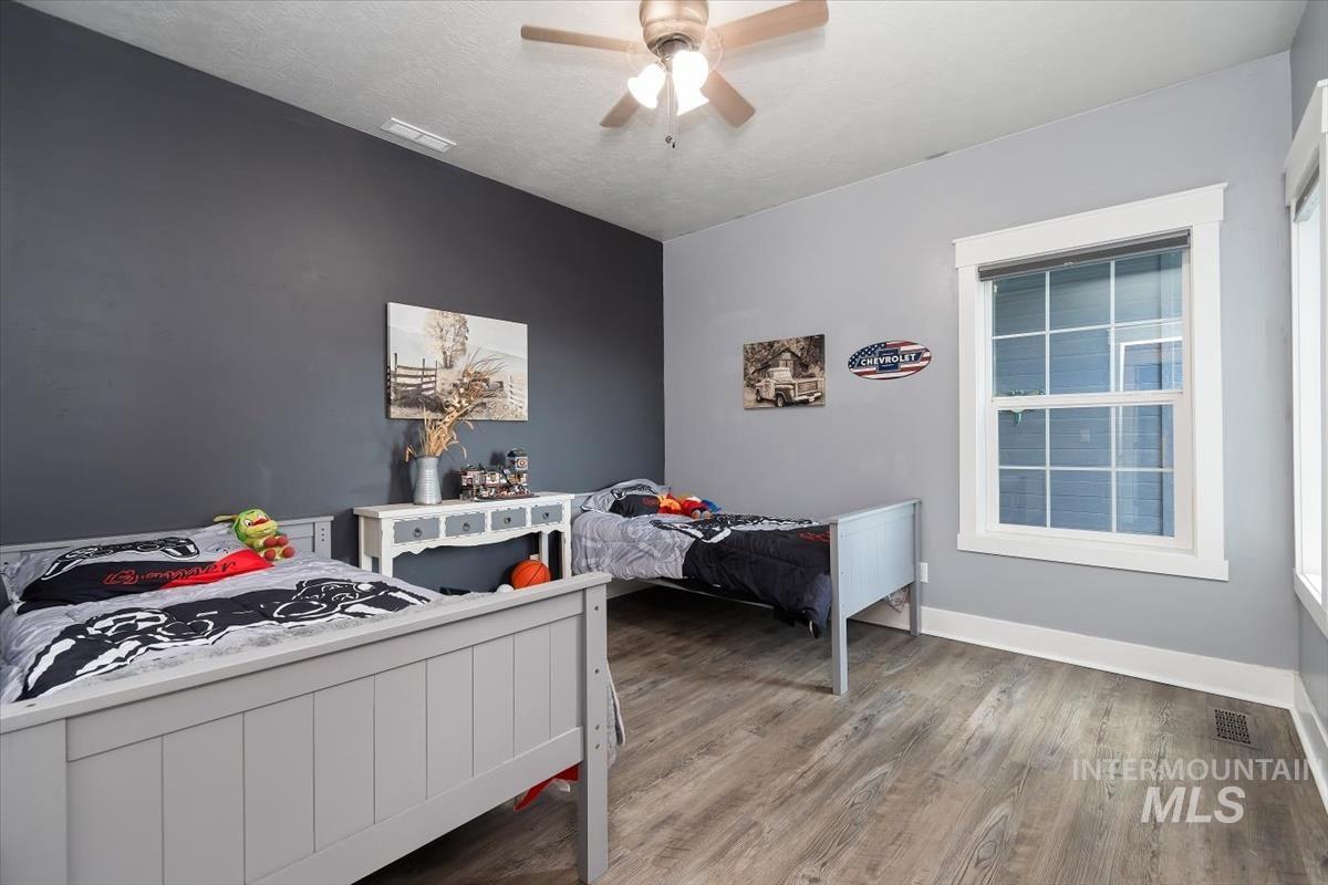 15015 Leon Lane, Caldwell, Idaho 83605, 4 Bedrooms, 2 Bathrooms, Residential For Sale, Price $839,900,MLS 98983892