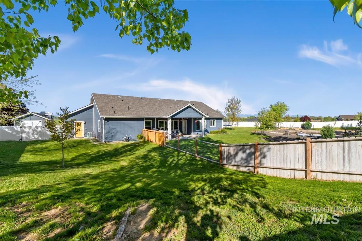 15015 Leon Lane, Caldwell, Idaho 83605, 4 Bedrooms, 2 Bathrooms, Residential For Sale, Price $839,900,MLS 98983892