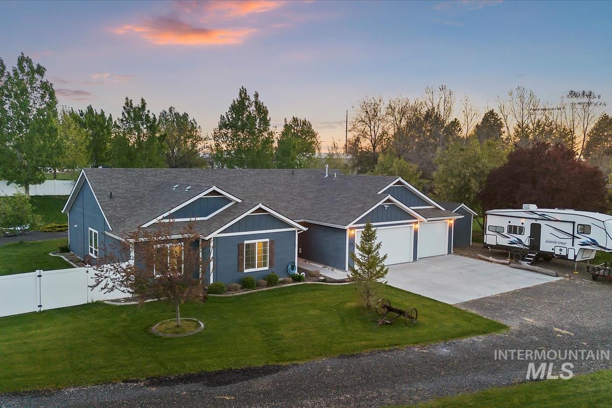 15015 Leon Lane, Caldwell, Idaho 83605, 4 Bedrooms, 2 Bathrooms, Residential For Sale, Price $839,900,MLS 98983892