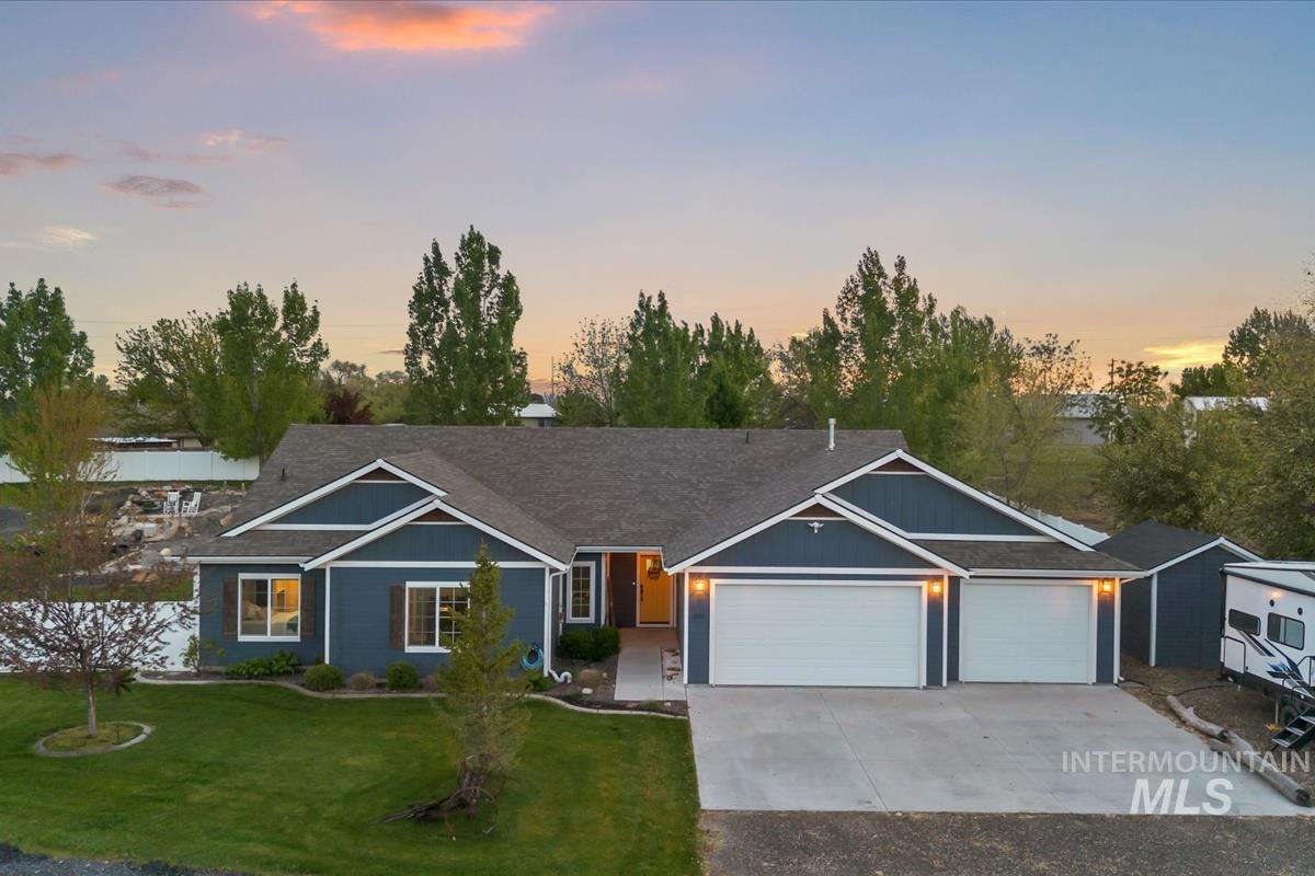 15015 Leon Lane, Caldwell, Idaho 83605, 4 Bedrooms, 2 Bathrooms, Residential For Sale, Price $839,900,MLS 98983892