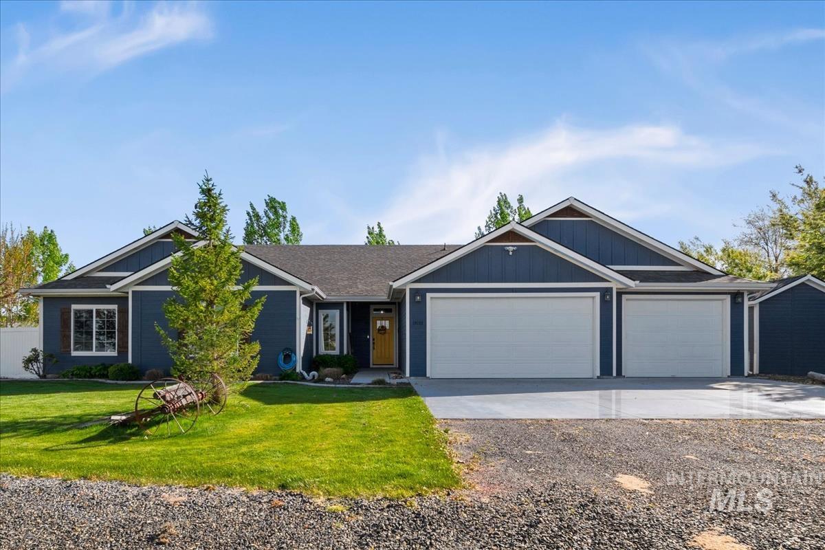 15015 Leon Lane, Caldwell, Idaho 83605, 4 Bedrooms, 2 Bathrooms, Residential For Sale, Price $839,900,MLS 98983892