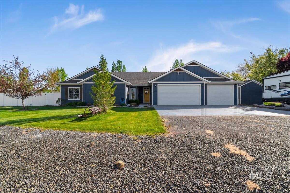15015 Leon Lane, Caldwell, Idaho 83605, 4 Bedrooms, 2 Bathrooms, Residential For Sale, Price $839,900,MLS 98983892