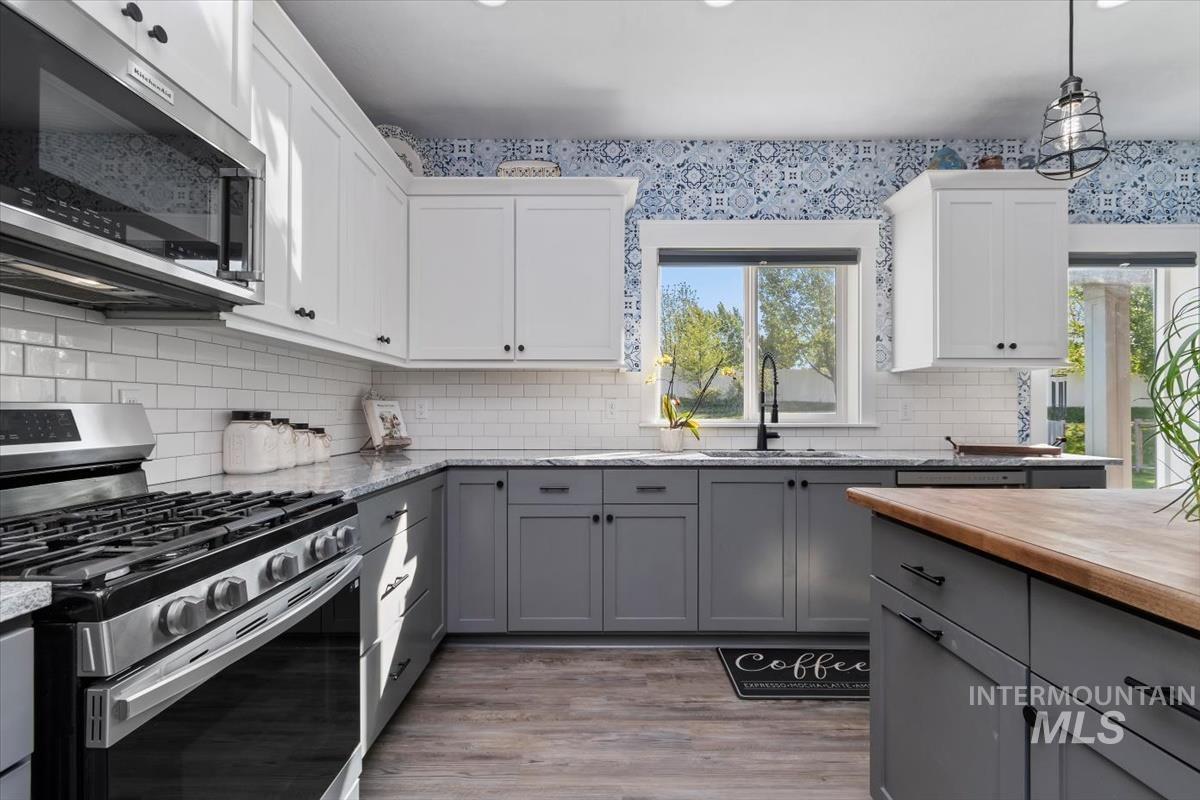 15015 Leon Lane, Caldwell, Idaho 83605, 4 Bedrooms, 2 Bathrooms, Residential For Sale, Price $839,900,MLS 98983892