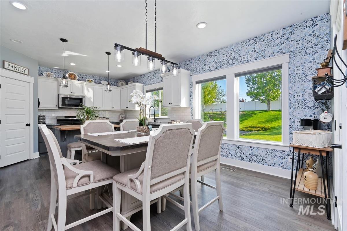 15015 Leon Lane, Caldwell, Idaho 83605, 4 Bedrooms, 2 Bathrooms, Residential For Sale, Price $839,900,MLS 98983892