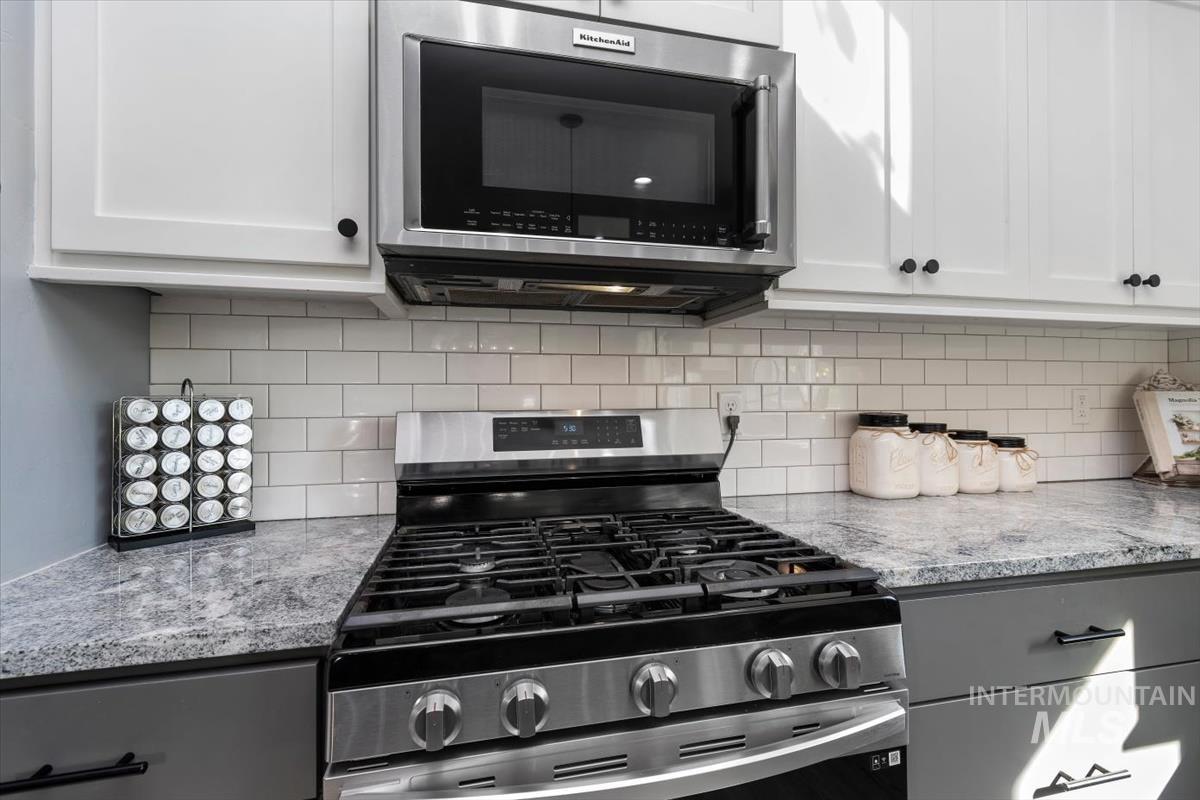 15015 Leon Lane, Caldwell, Idaho 83605, 4 Bedrooms, 2 Bathrooms, Residential For Sale, Price $839,900,MLS 98983892