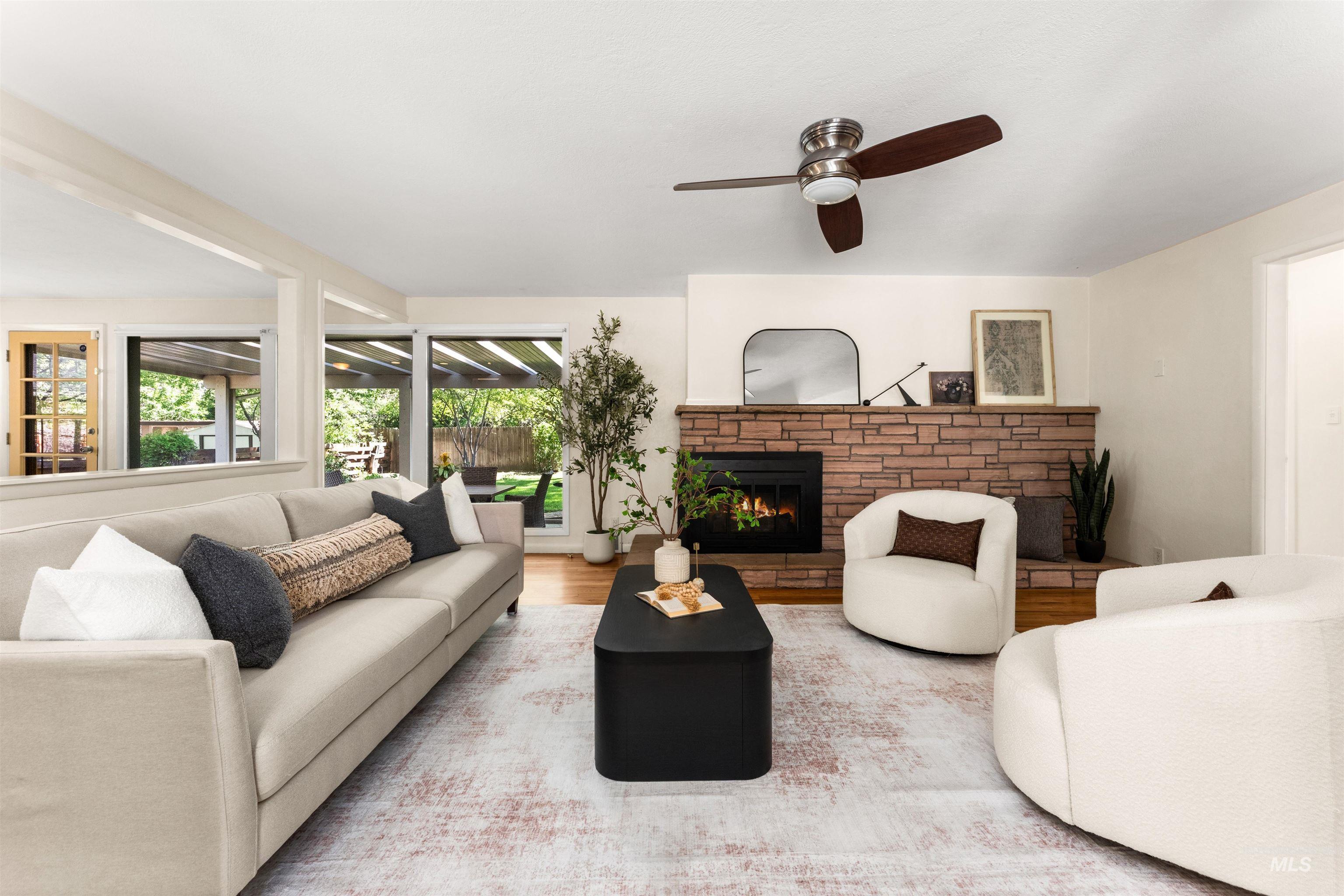 1916 N Larch St, Boise, Idaho 83706, 3 Bedrooms, 2 Bathrooms, Residential For Sale, Price $529,000,MLS 98983893