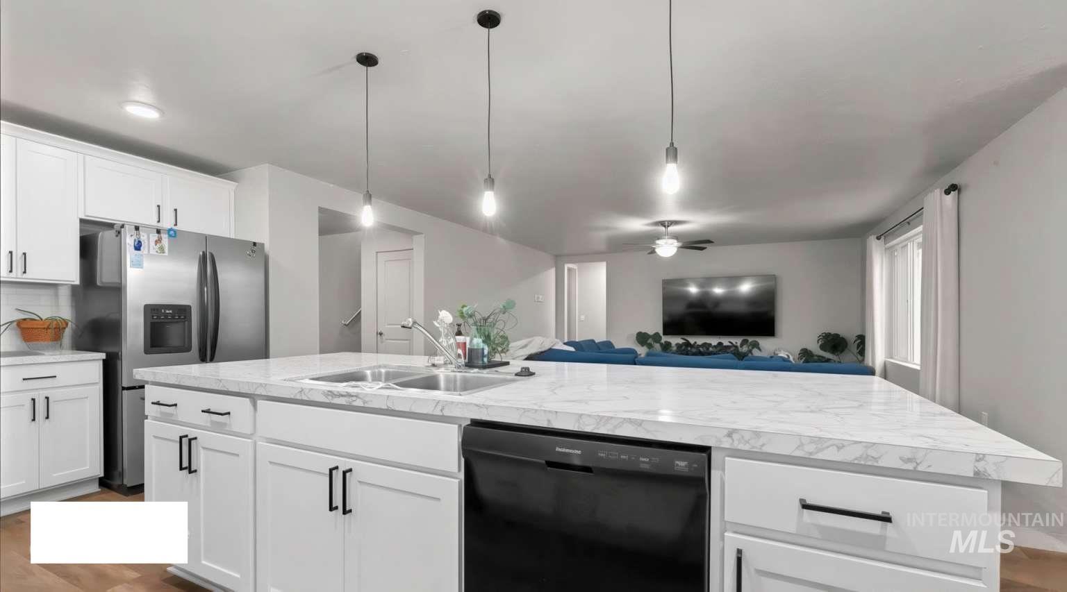 4065 E Eagle Ridge Dr, Nampa, Idaho 83686, 5 Bedrooms, 3 Bathrooms, Residential For Sale, Price $595,000, 98983897