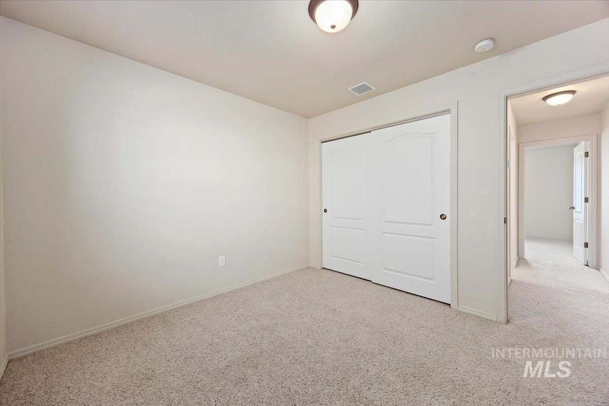 421 Silver Pheasant Ave., Twin Falls, Idaho 83301, 3 Bedrooms, 2 Bathrooms, Residential For Sale, Price $324,900,MLS 98983899