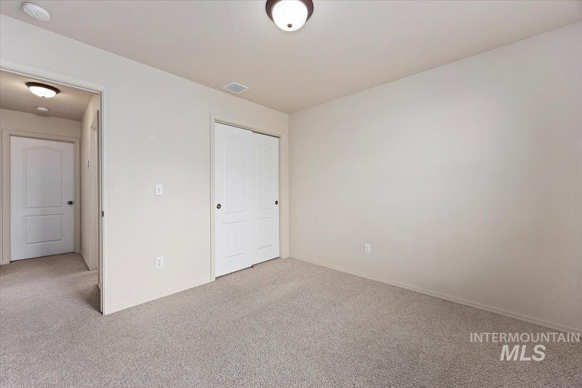 421 Silver Pheasant Ave., Twin Falls, Idaho 83301, 3 Bedrooms, 2 Bathrooms, Residential For Sale, Price $324,900,MLS 98983899