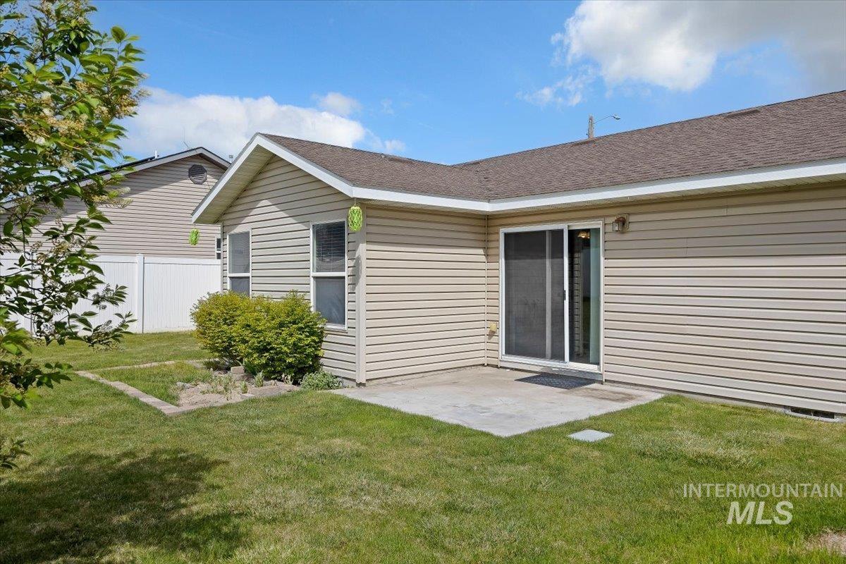 421 Silver Pheasant Ave., Twin Falls, Idaho 83301, 3 Bedrooms, 2 Bathrooms, Residential For Sale, Price $324,900,MLS 98983899