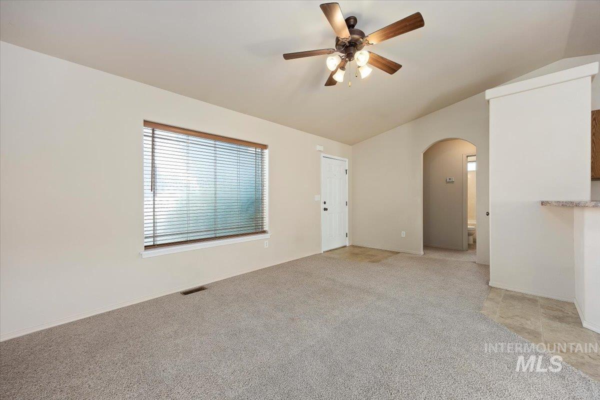 421 Silver Pheasant Ave., Twin Falls, Idaho 83301, 3 Bedrooms, 2 Bathrooms, Residential For Sale, Price $324,900,MLS 98983899