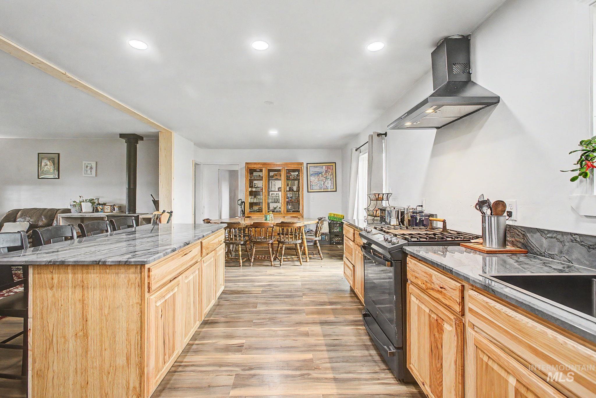 76 Longhaul Rd, Grangeville, Idaho 83530, 6 Bedrooms, 3 Bathrooms, Residential For Sale, Price $499,000, 98983902