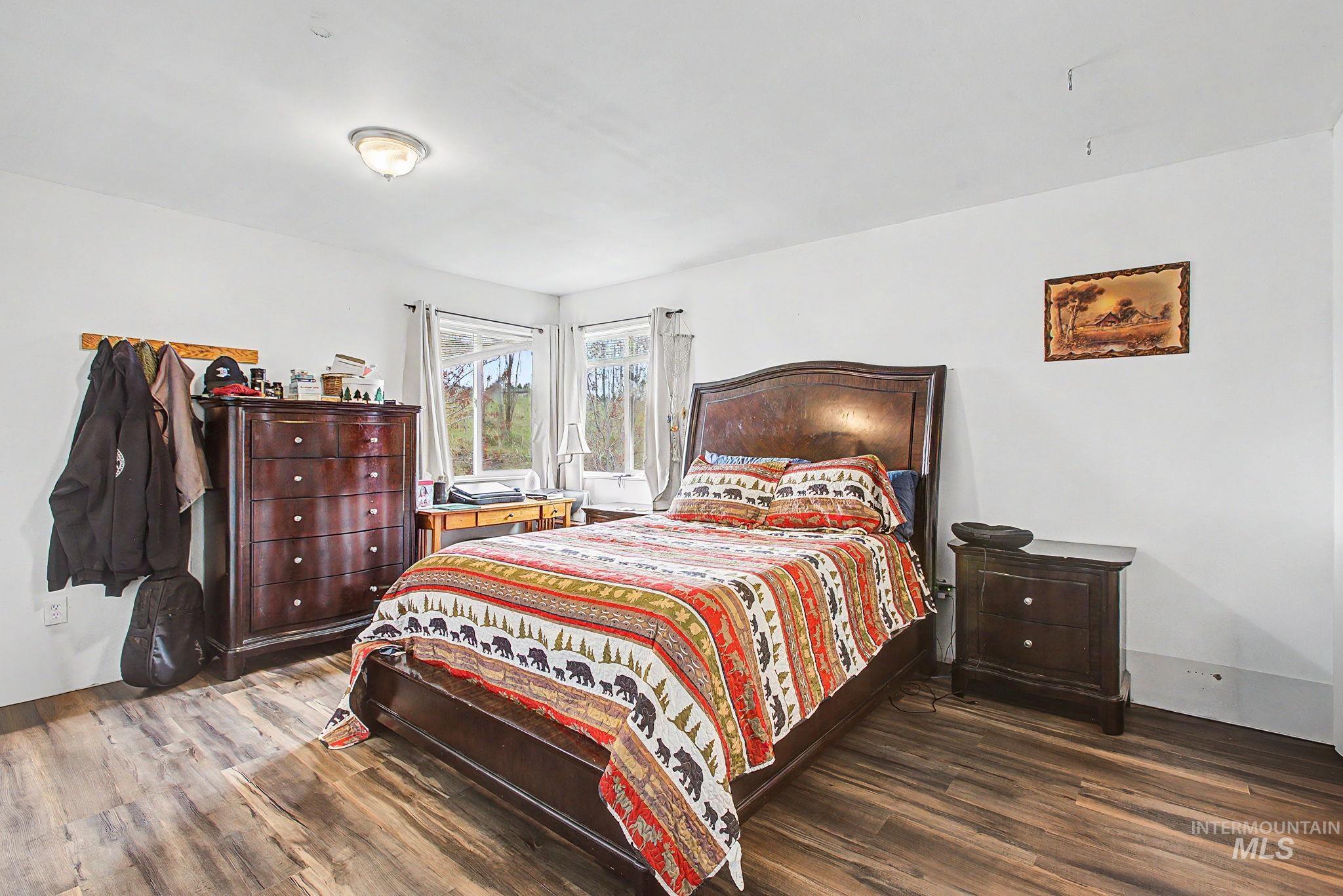 76 Longhaul Rd, Grangeville, Idaho 83530, 6 Bedrooms, 3 Bathrooms, Residential For Sale, Price $499,000, 98983902