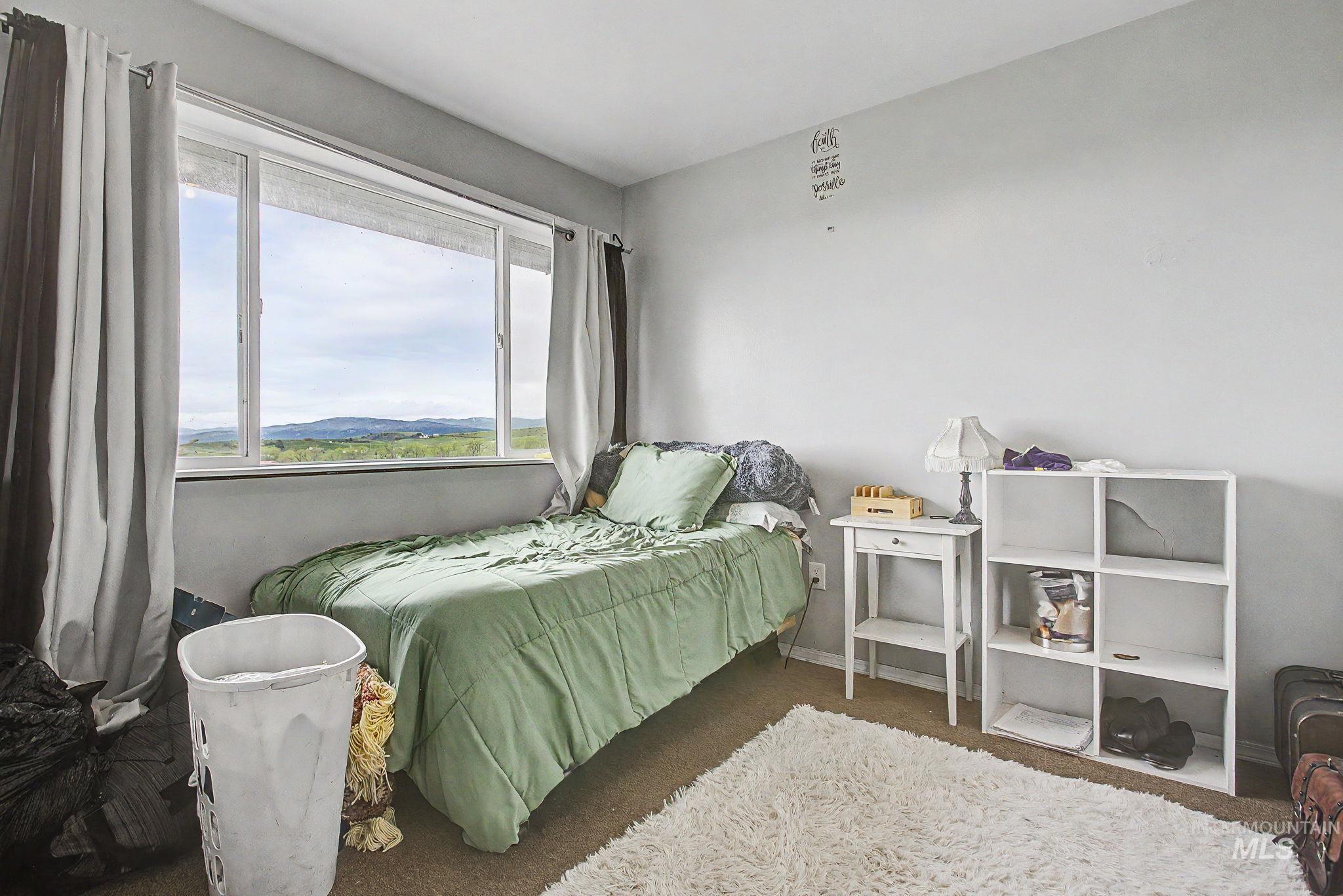 76 Longhaul Rd, Grangeville, Idaho 83530, 6 Bedrooms, 3 Bathrooms, Residential For Sale, Price $499,000, 98983902