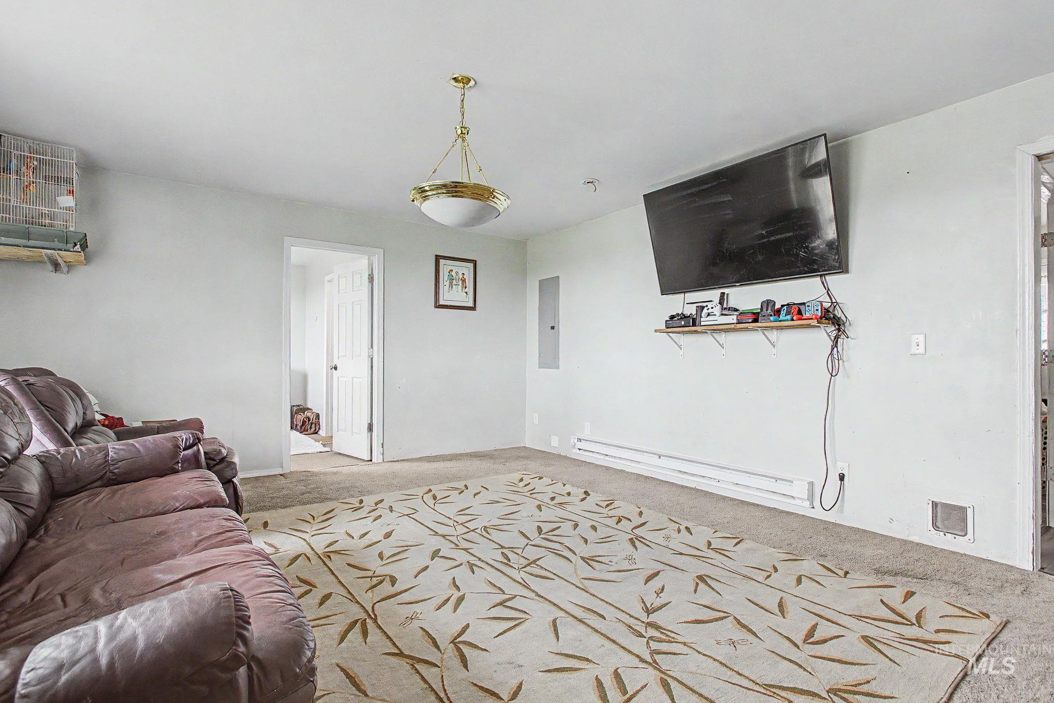 76 Longhaul Rd, Grangeville, Idaho 83530, 6 Bedrooms, 3 Bathrooms, Residential For Sale, Price $499,000, 98983902