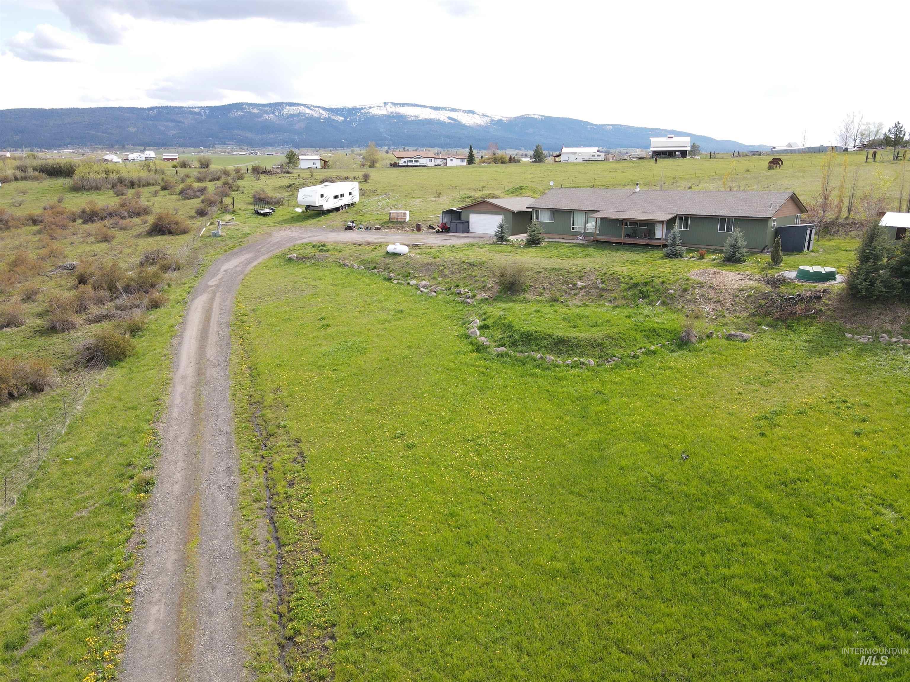 76 Longhaul Rd, Grangeville, Idaho 83530, 6 Bedrooms, 3 Bathrooms, Residential For Sale, Price $499,000, 98983902