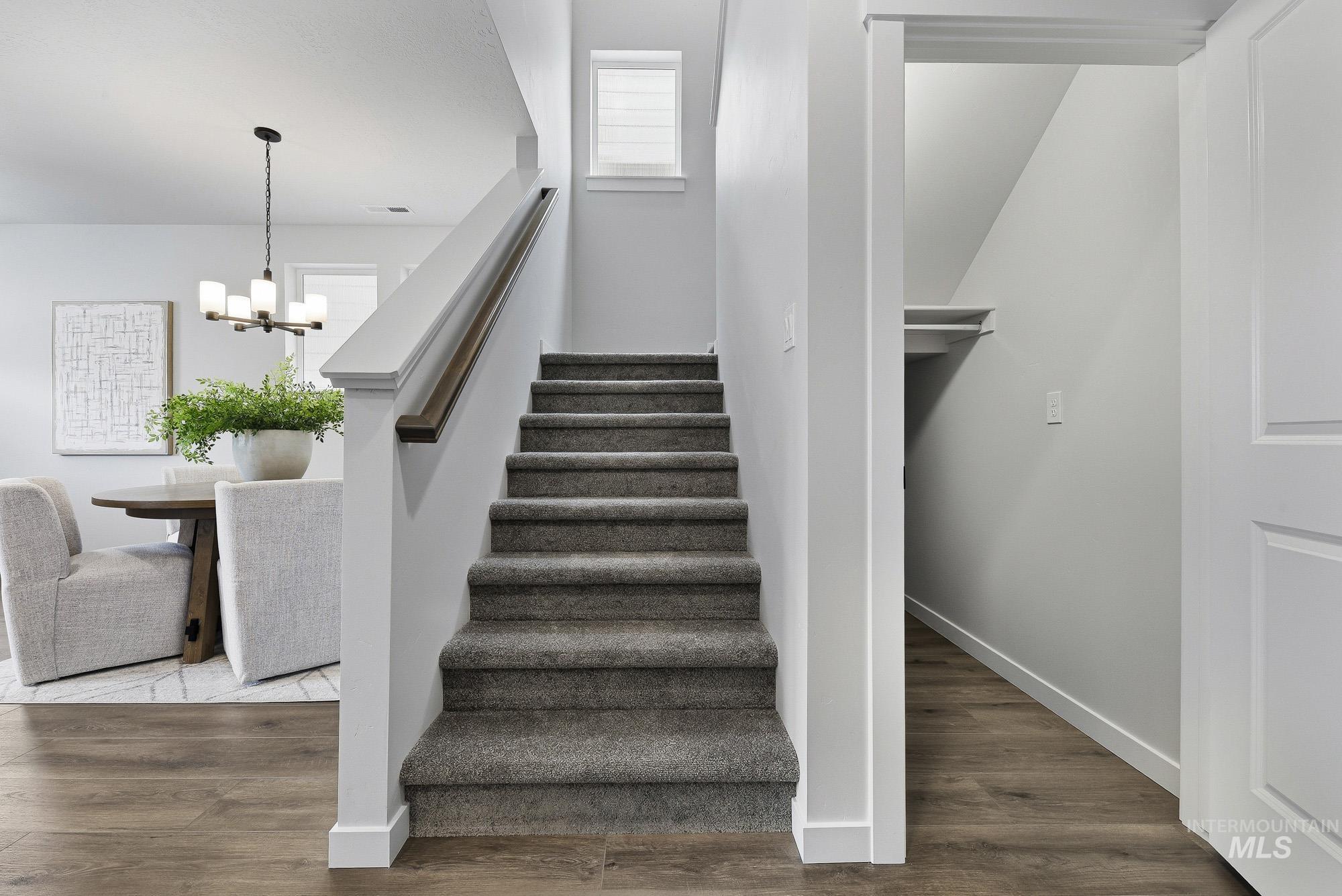 422 N Fritts Ave, Meridian, Idaho 83642, 3 Bedrooms, 2.5 Bathrooms, Residential For Sale, Price $399,900, 98983903