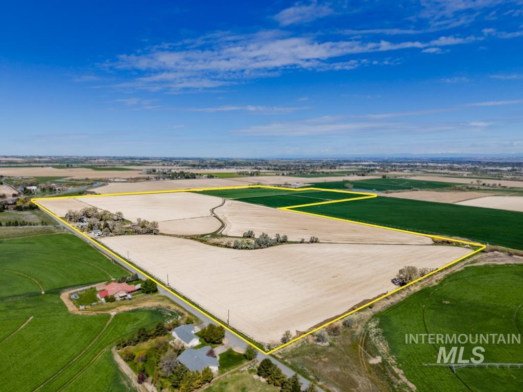 3046 E 3500 N, Twin Falls, Idaho 83301, 5 Bedrooms, 2 Bathrooms, Farm & Ranch For Sale, Price $2,350,000,MLS 98983904