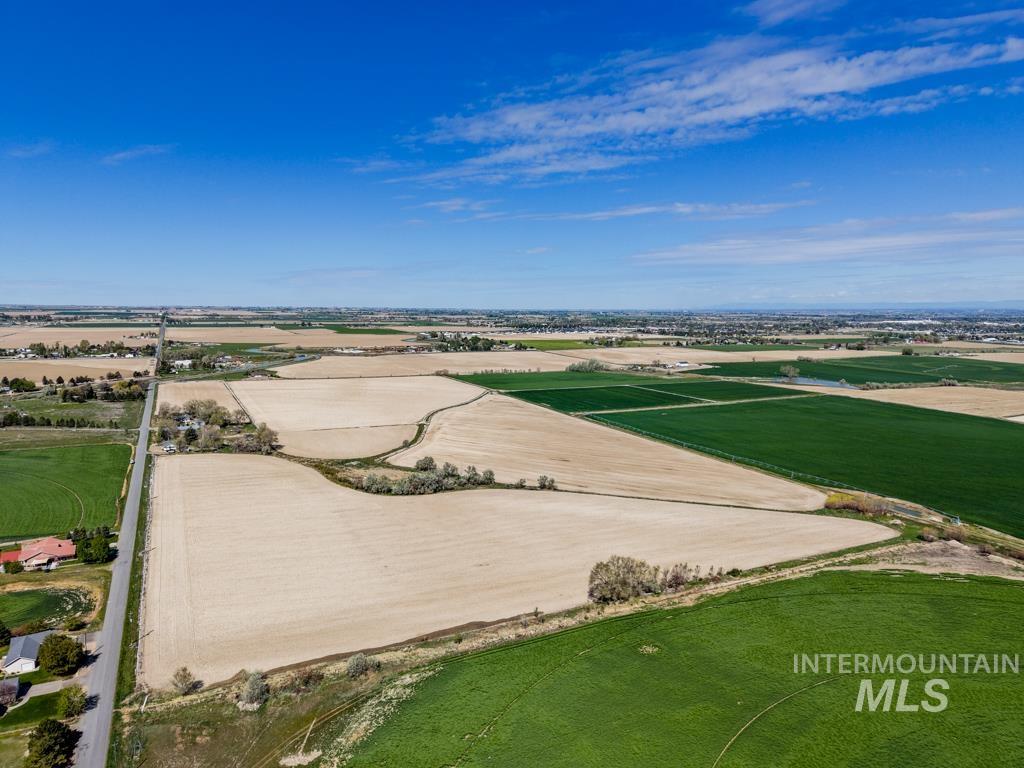 3046 E 3500 N, Twin Falls, Idaho 83301, 5 Bedrooms, 2 Bathrooms, Farm & Ranch For Sale, Price $2,350,000,MLS 98983904