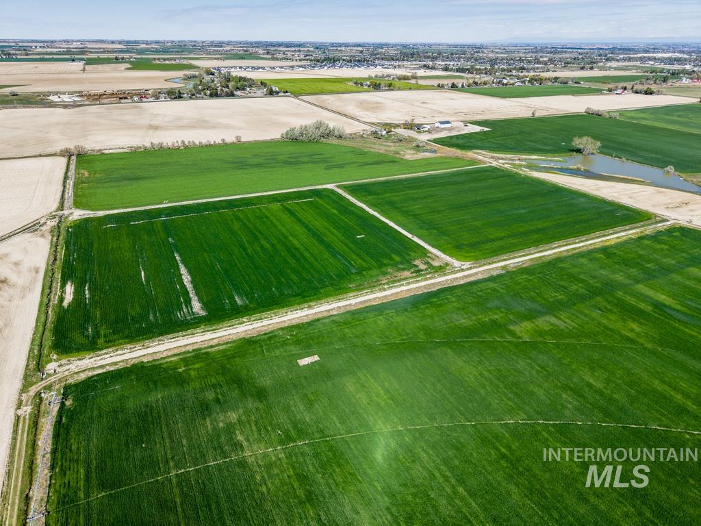 3046 E 3500 N, Twin Falls, Idaho 83301, 5 Bedrooms, 2 Bathrooms, Farm & Ranch For Sale, Price $2,350,000,MLS 98983904