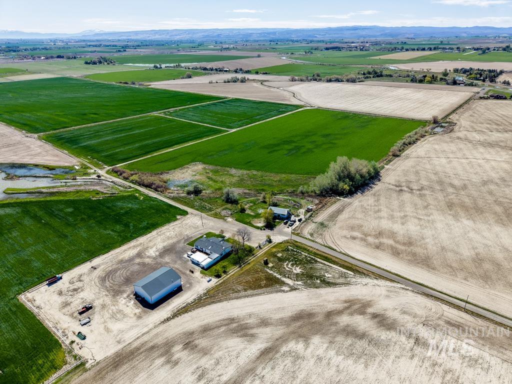 3046 E 3500 N, Twin Falls, Idaho 83301, 5 Bedrooms, 2 Bathrooms, Farm & Ranch For Sale, Price $2,350,000,MLS 98983904