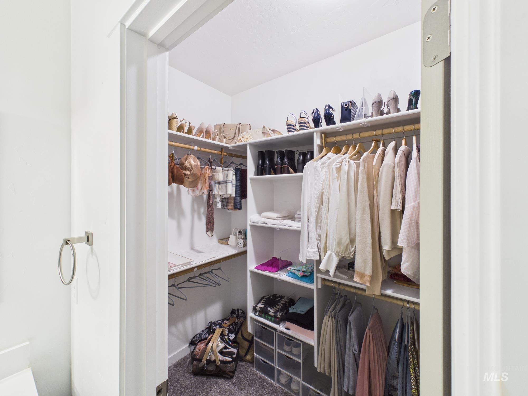 2130 W Claira Rd, Nampa, Idaho 83651, 3 Bedrooms, 2 Bathrooms, Residential For Sale, Price $379,000, 98983905