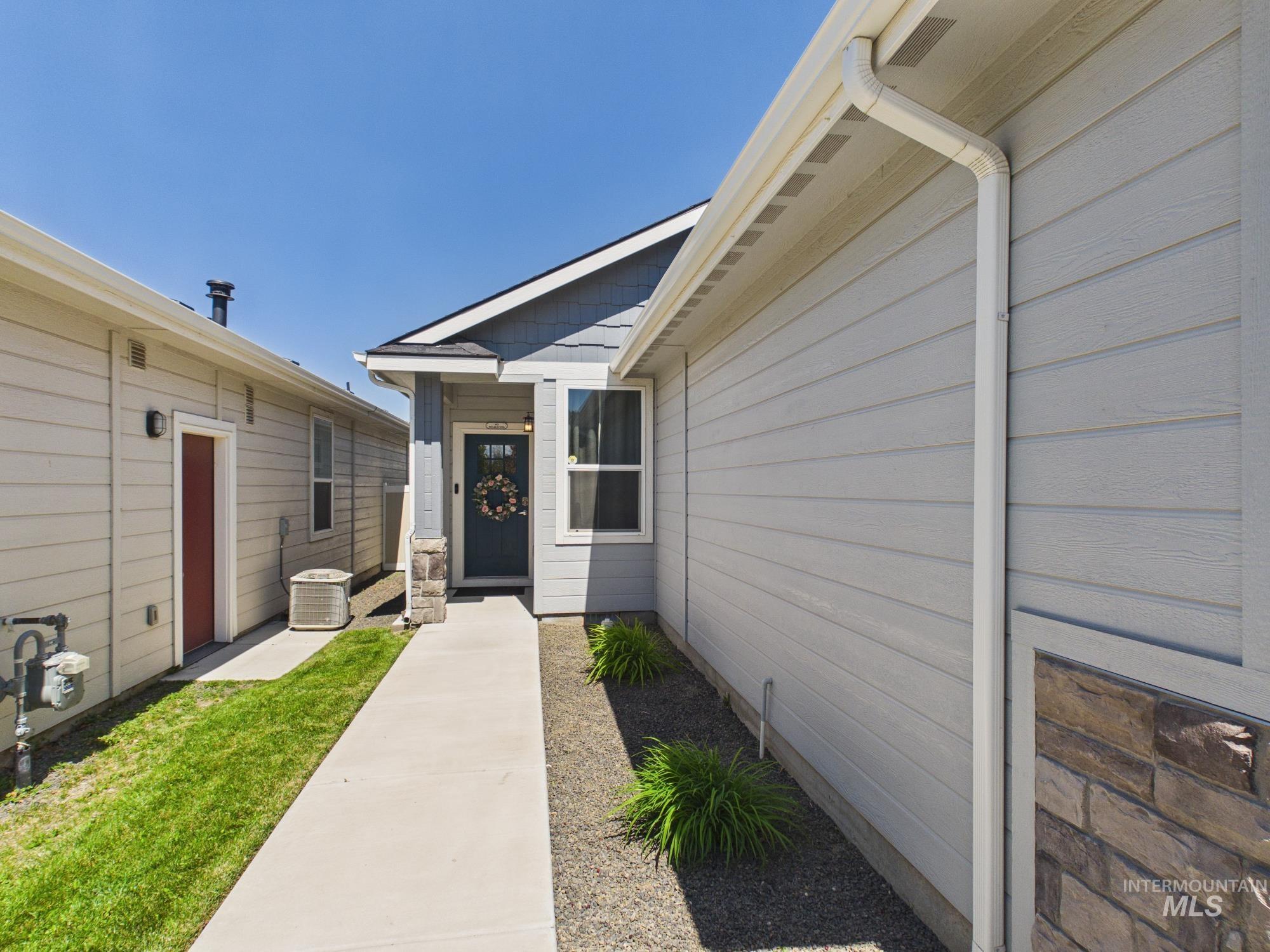 2130 W Claira Rd, Nampa, Idaho 83651, 3 Bedrooms, 2 Bathrooms, Residential For Sale, Price $379,000, 98983905