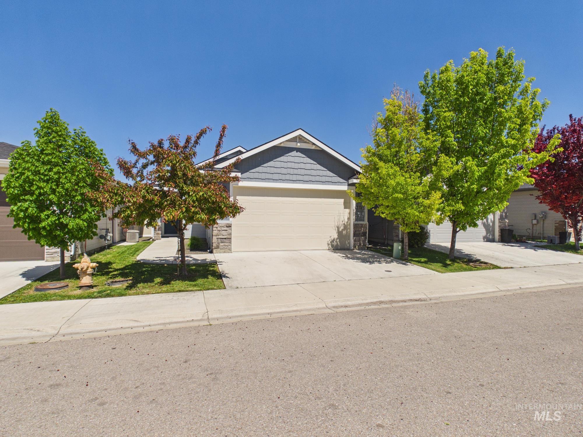 2130 W Claira Rd, Nampa, Idaho 83651, 3 Bedrooms, 2 Bathrooms, Residential Income For Sale, Price $379,000,MLS 98983906