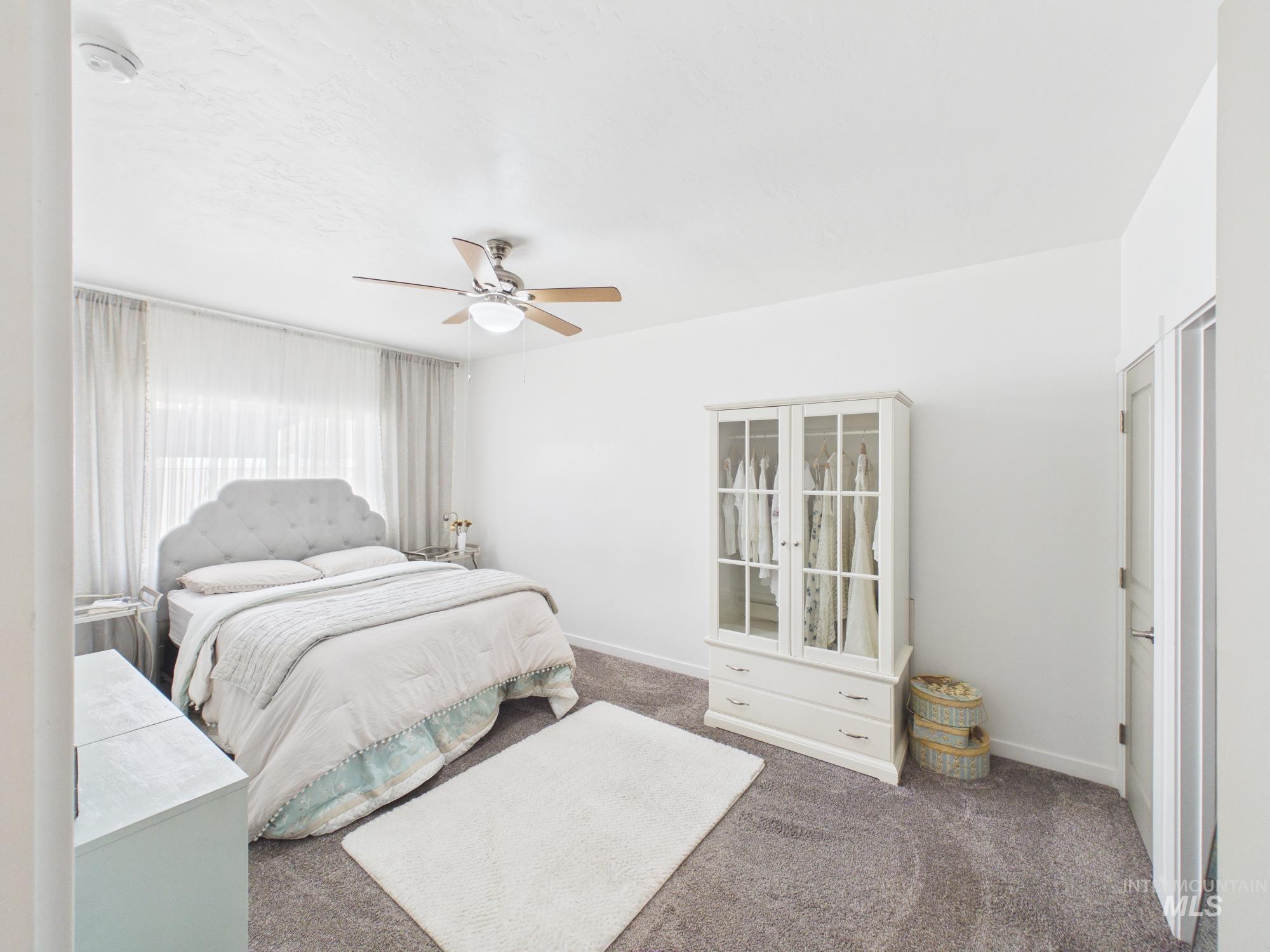 2130 W Claira Rd, Nampa, Idaho 83651, 3 Bedrooms, 2 Bathrooms, Residential Income For Sale, Price $379,000,MLS 98983906