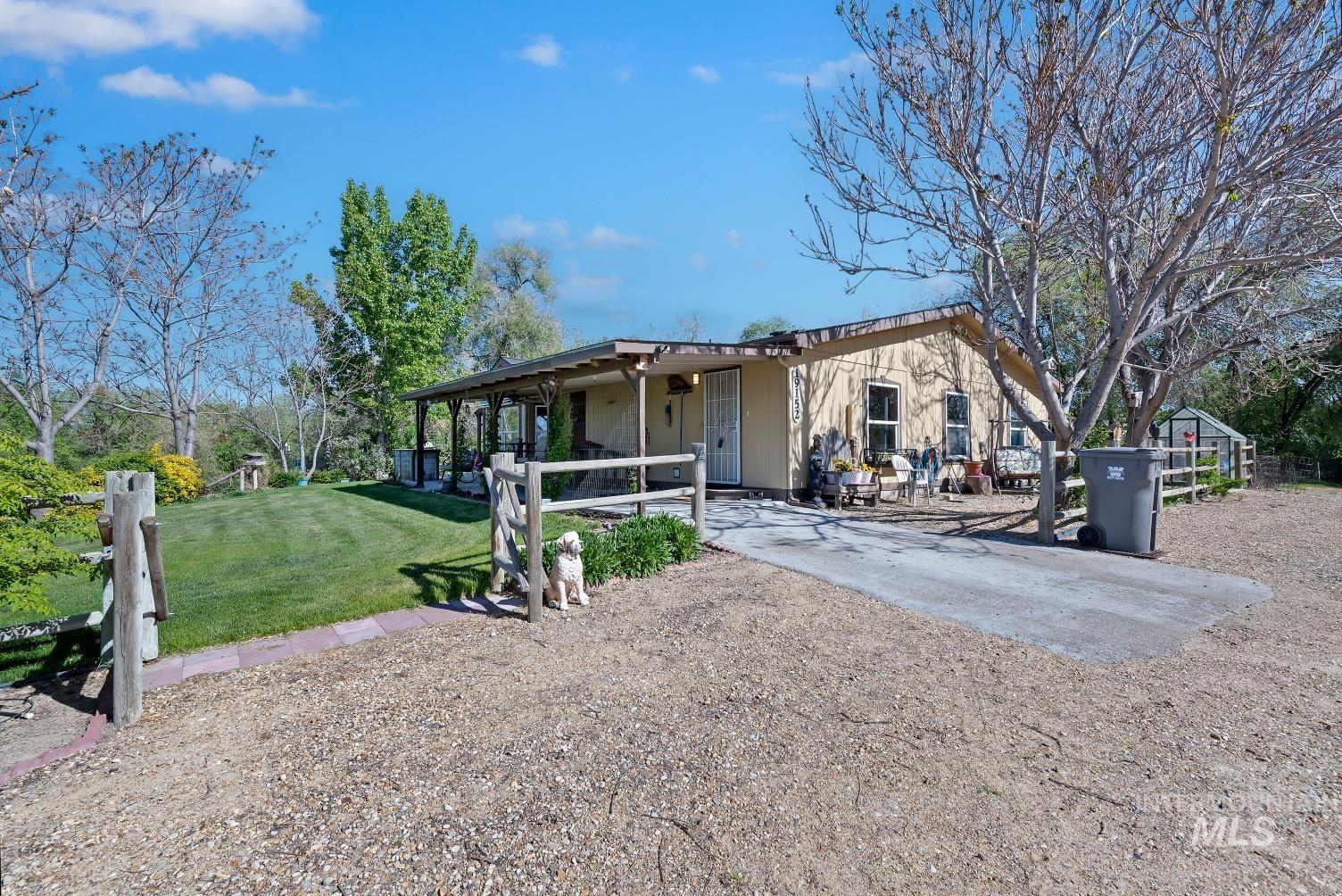 19152 Marsing Road, Caldwell, Idaho 83607, 4 Bedrooms, 3.5 Bathrooms, Residential For Sale, Price $799,900,MLS 98983907