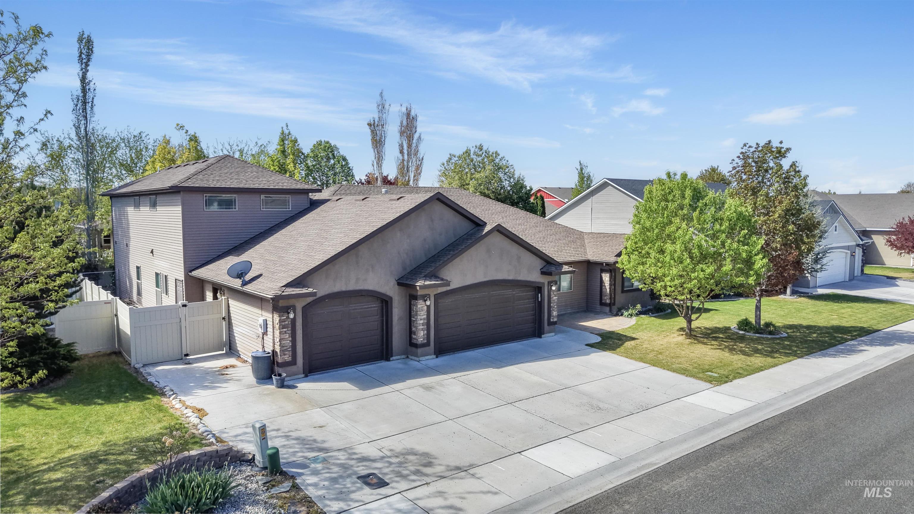595 I B Perrine Rd, Twin Falls, Idaho 83301-3038, 6 Bedrooms, 4 Bathrooms, Residential For Sale, Price $699,999, 98983908