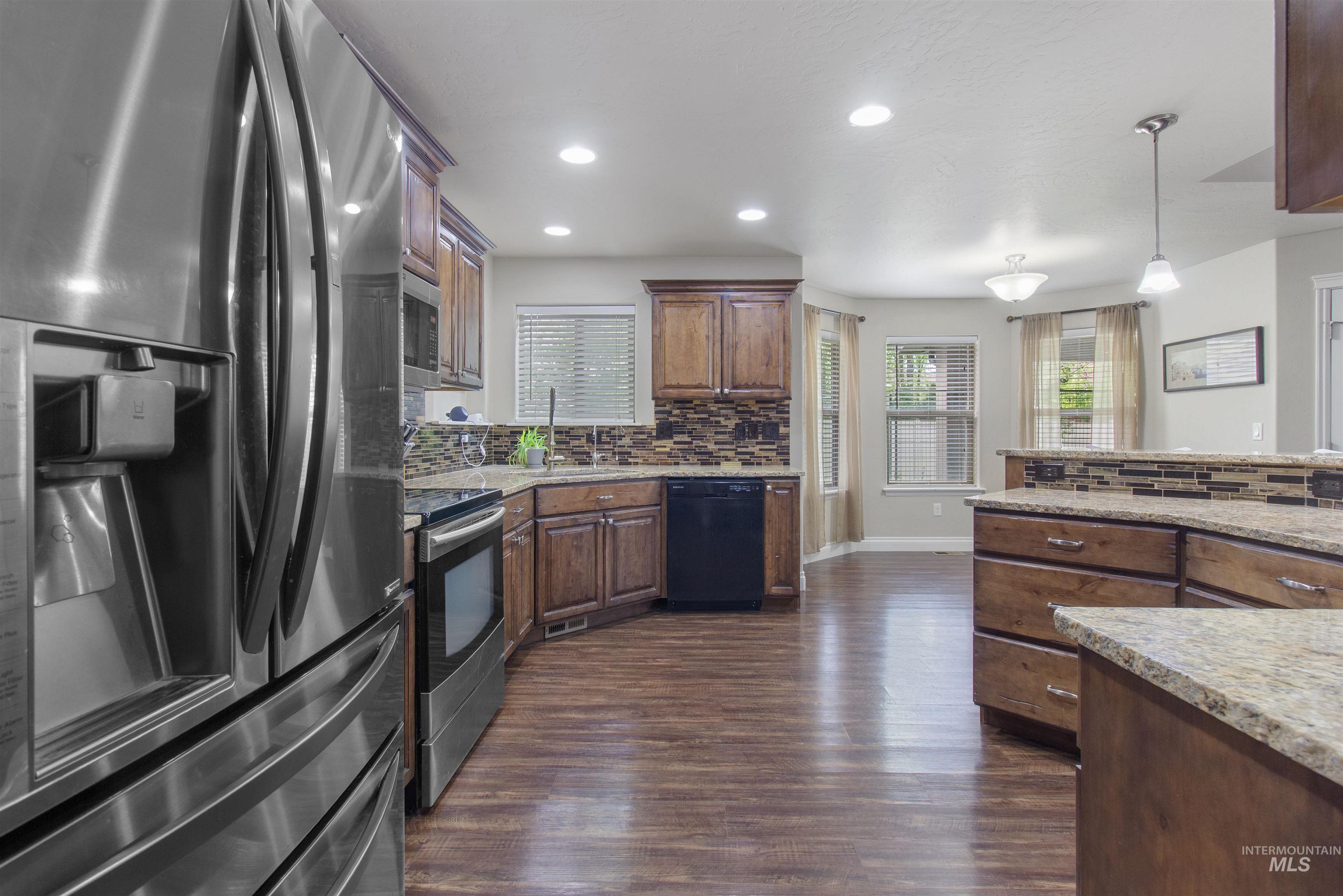 595 I B Perrine Rd, Twin Falls, Idaho 83301-3038, 6 Bedrooms, 4 Bathrooms, Residential For Sale, Price $699,999, 98983908