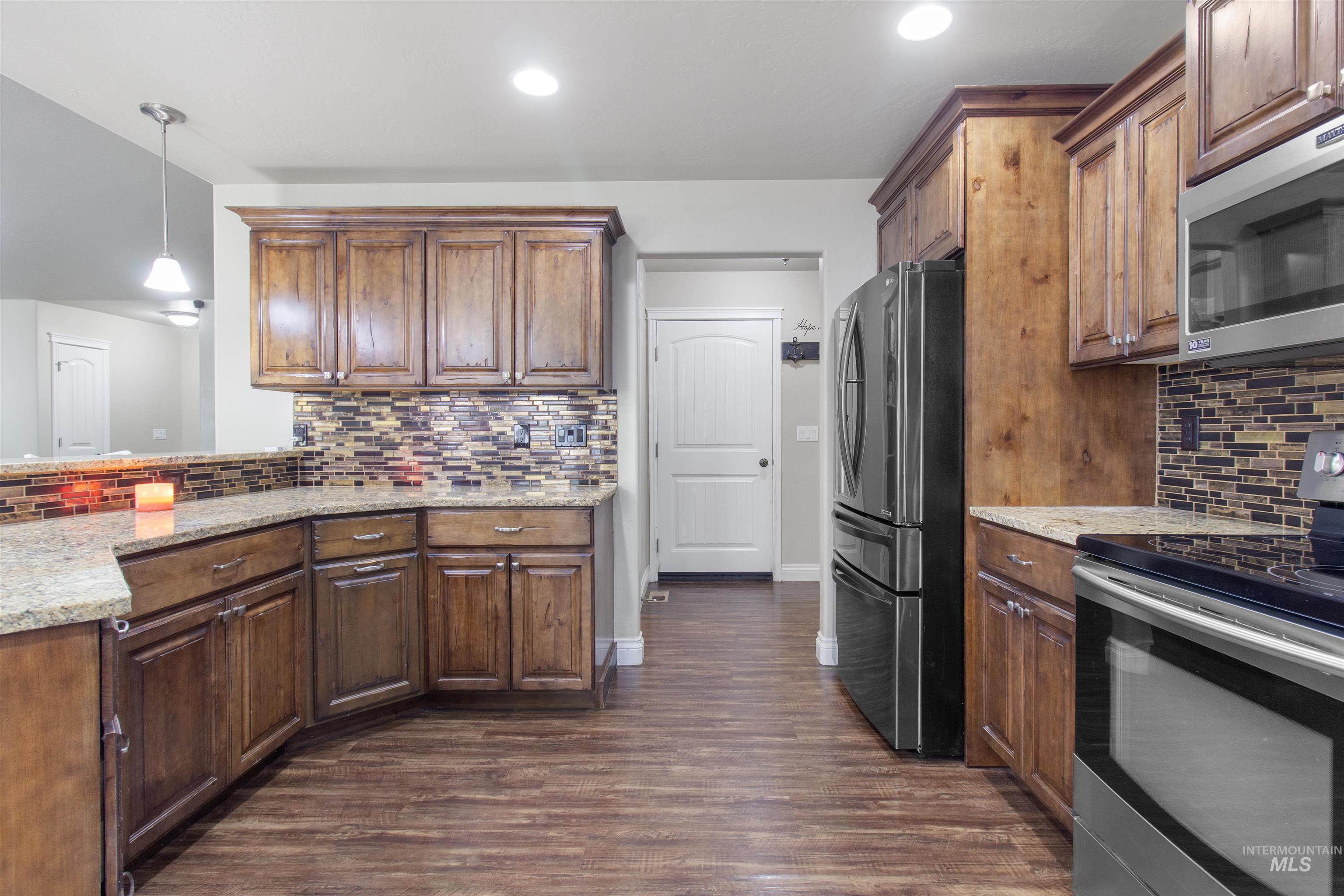 595 I B Perrine Rd, Twin Falls, Idaho 83301-3038, 6 Bedrooms, 4 Bathrooms, Residential For Sale, Price $699,999, 98983908