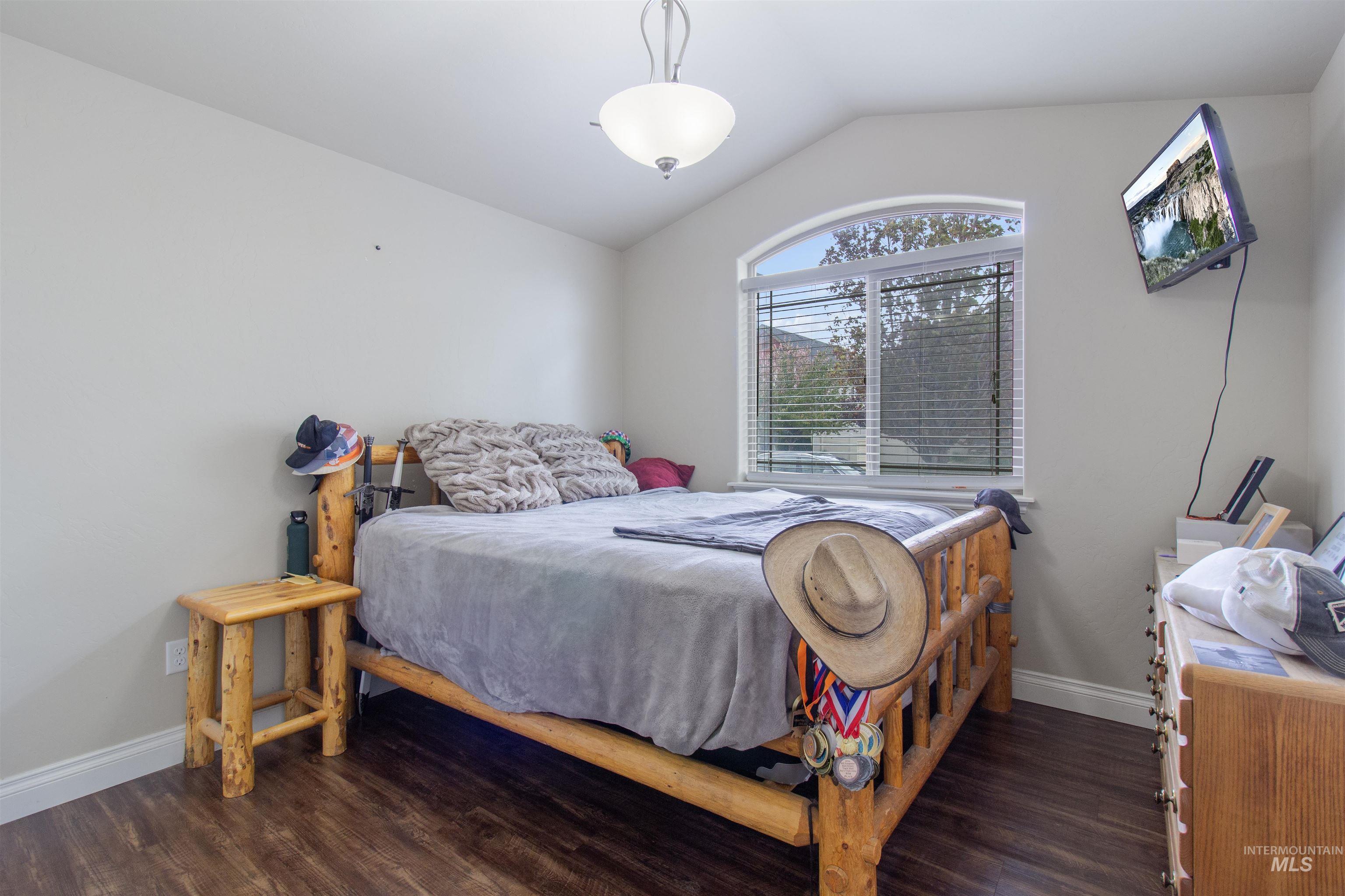 595 I B Perrine Rd, Twin Falls, Idaho 83301-3038, 6 Bedrooms, 4 Bathrooms, Residential For Sale, Price $699,999, 98983908