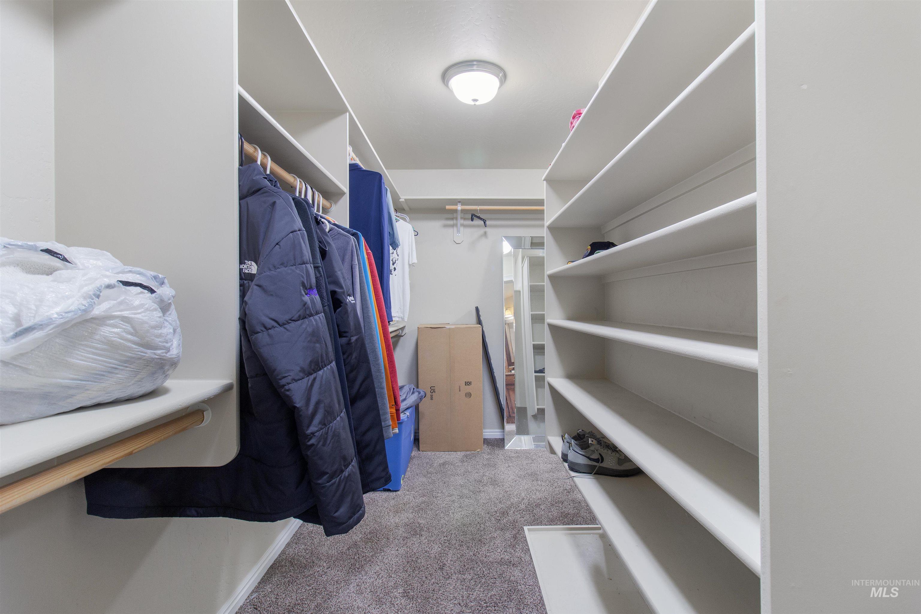 595 I B Perrine Rd, Twin Falls, Idaho 83301-3038, 6 Bedrooms, 4 Bathrooms, Residential For Sale, Price $699,999, 98983908