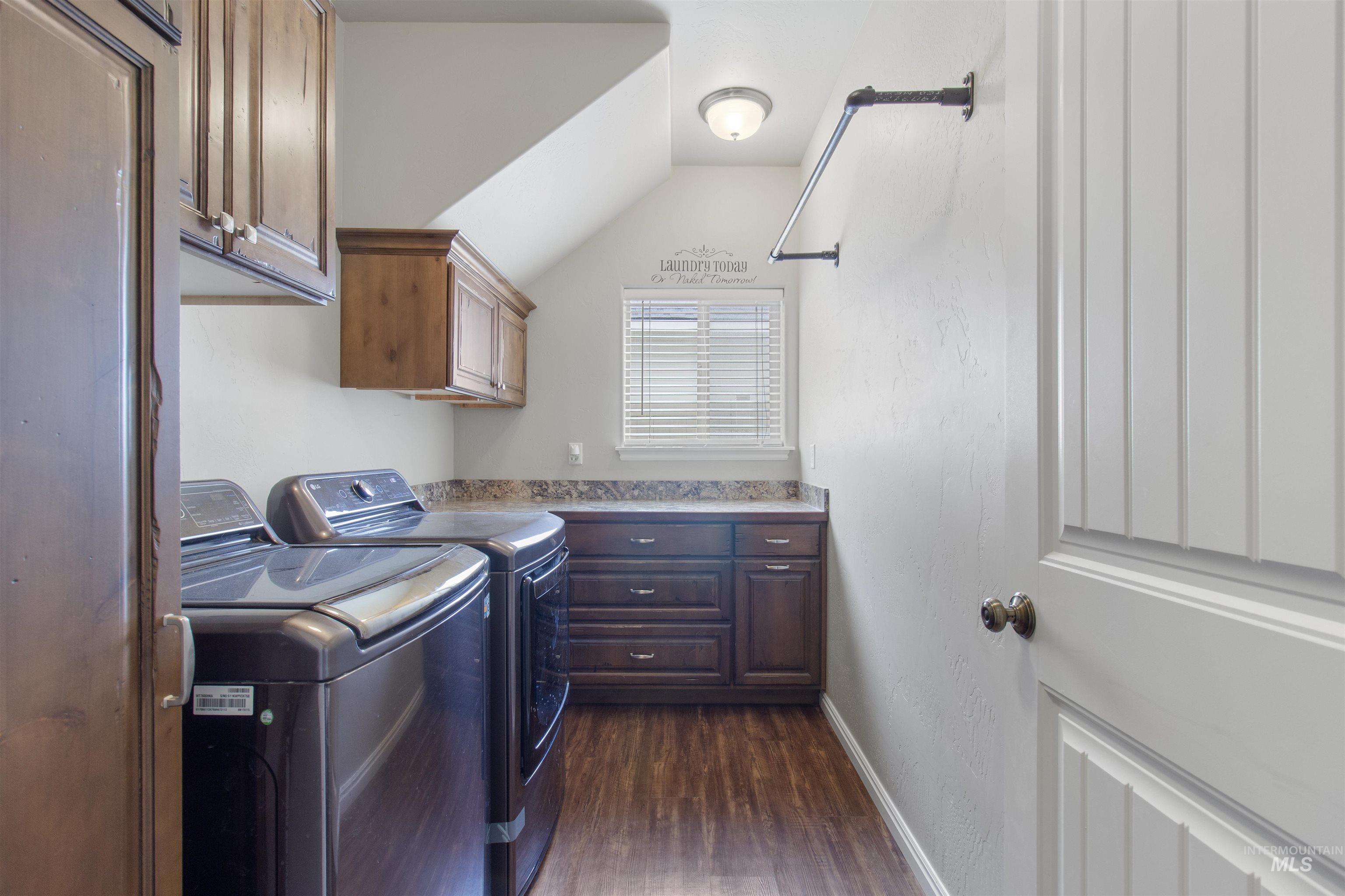 595 I B Perrine Rd, Twin Falls, Idaho 83301-3038, 6 Bedrooms, 4 Bathrooms, Residential For Sale, Price $699,999, 98983908