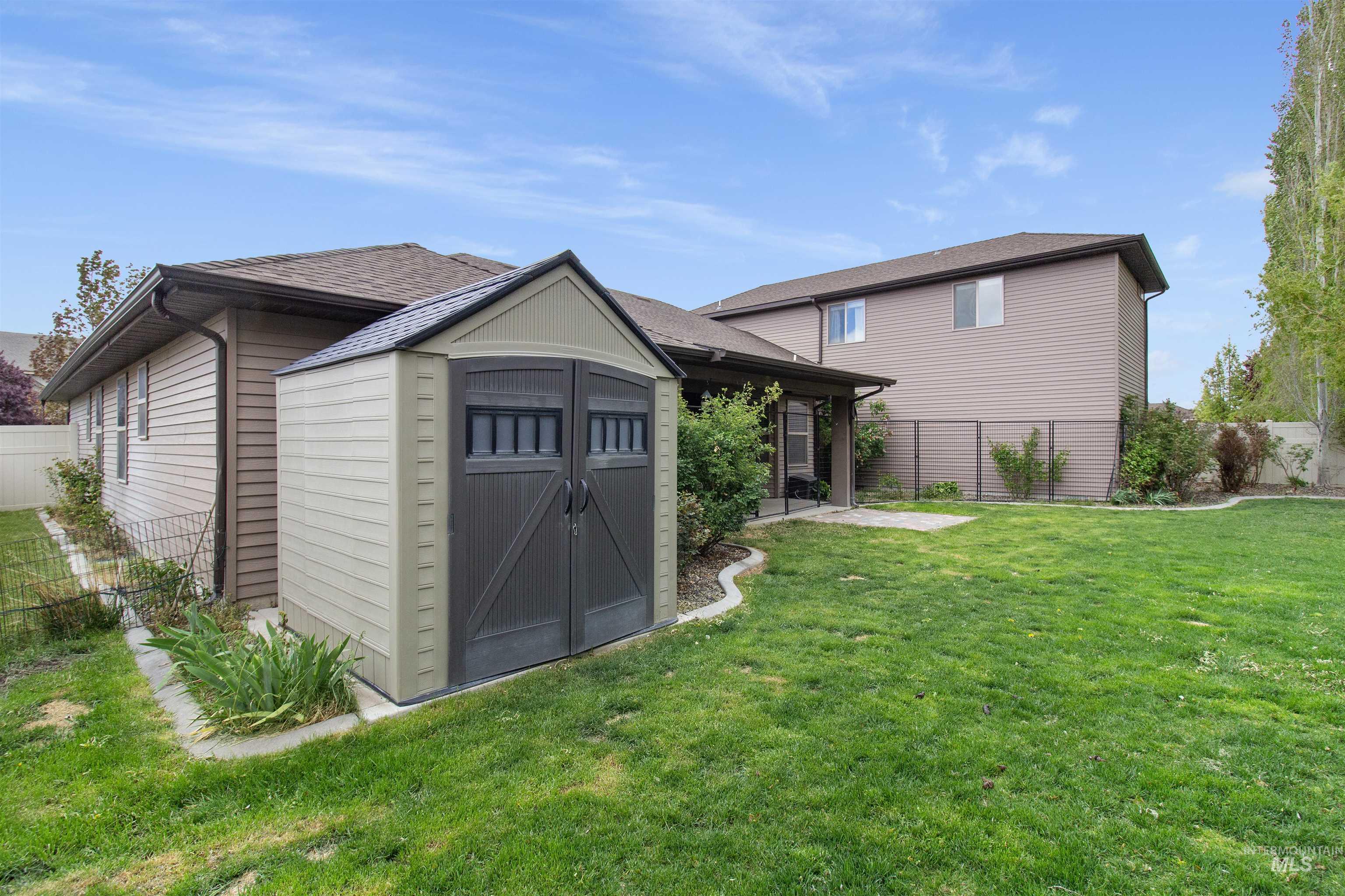 595 I B Perrine Rd, Twin Falls, Idaho 83301-3038, 6 Bedrooms, 4 Bathrooms, Residential For Sale, Price $699,999, 98983908