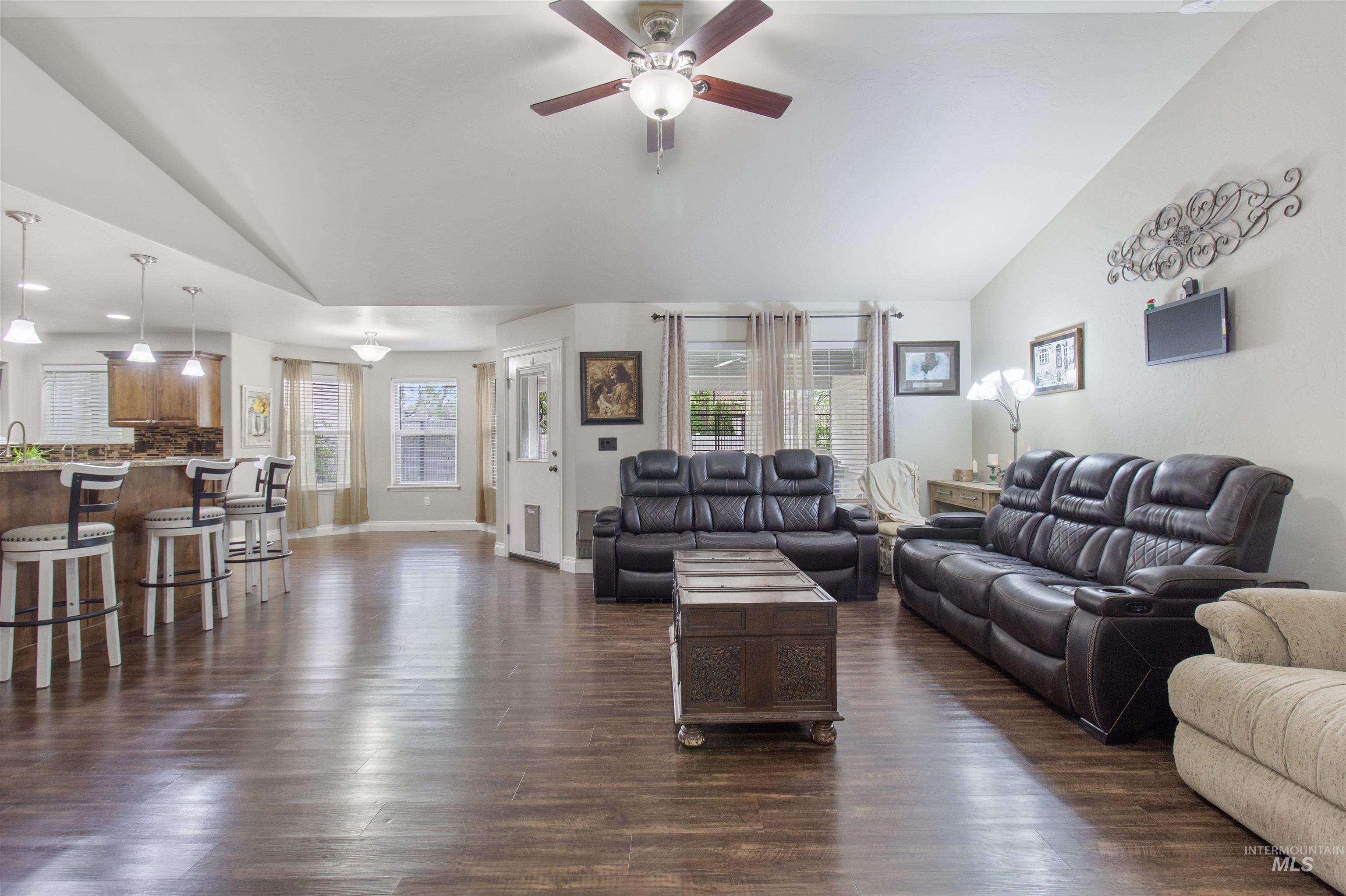 595 I B Perrine Rd, Twin Falls, Idaho 83301-3038, 6 Bedrooms, 4 Bathrooms, Residential For Sale, Price $699,999, 98983908