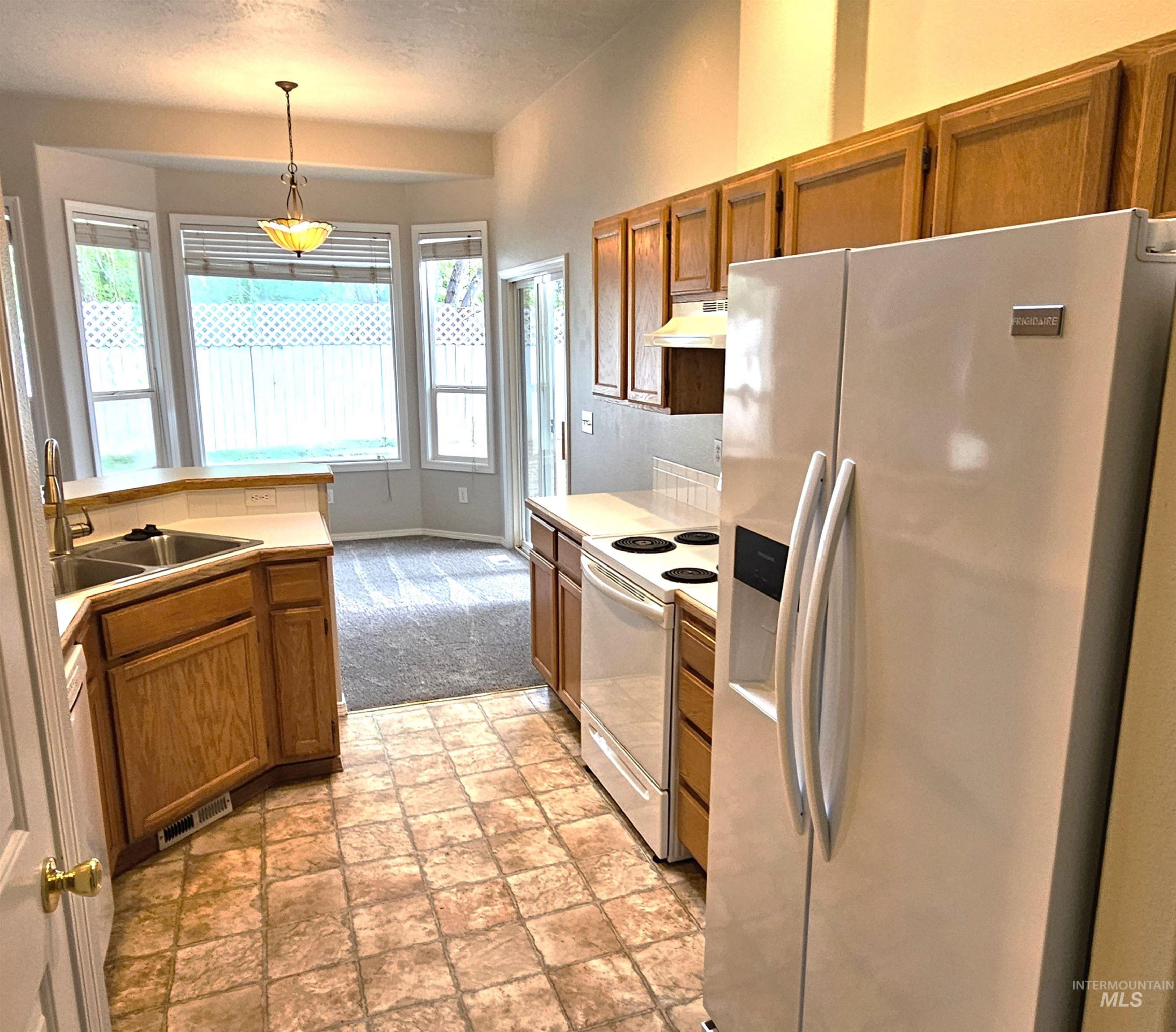 924 E Hawk St., Meridian, Idaho 83646, 4 Bedrooms, 2 Bathrooms, Residential For Sale, Price $445,900,MLS 98983910