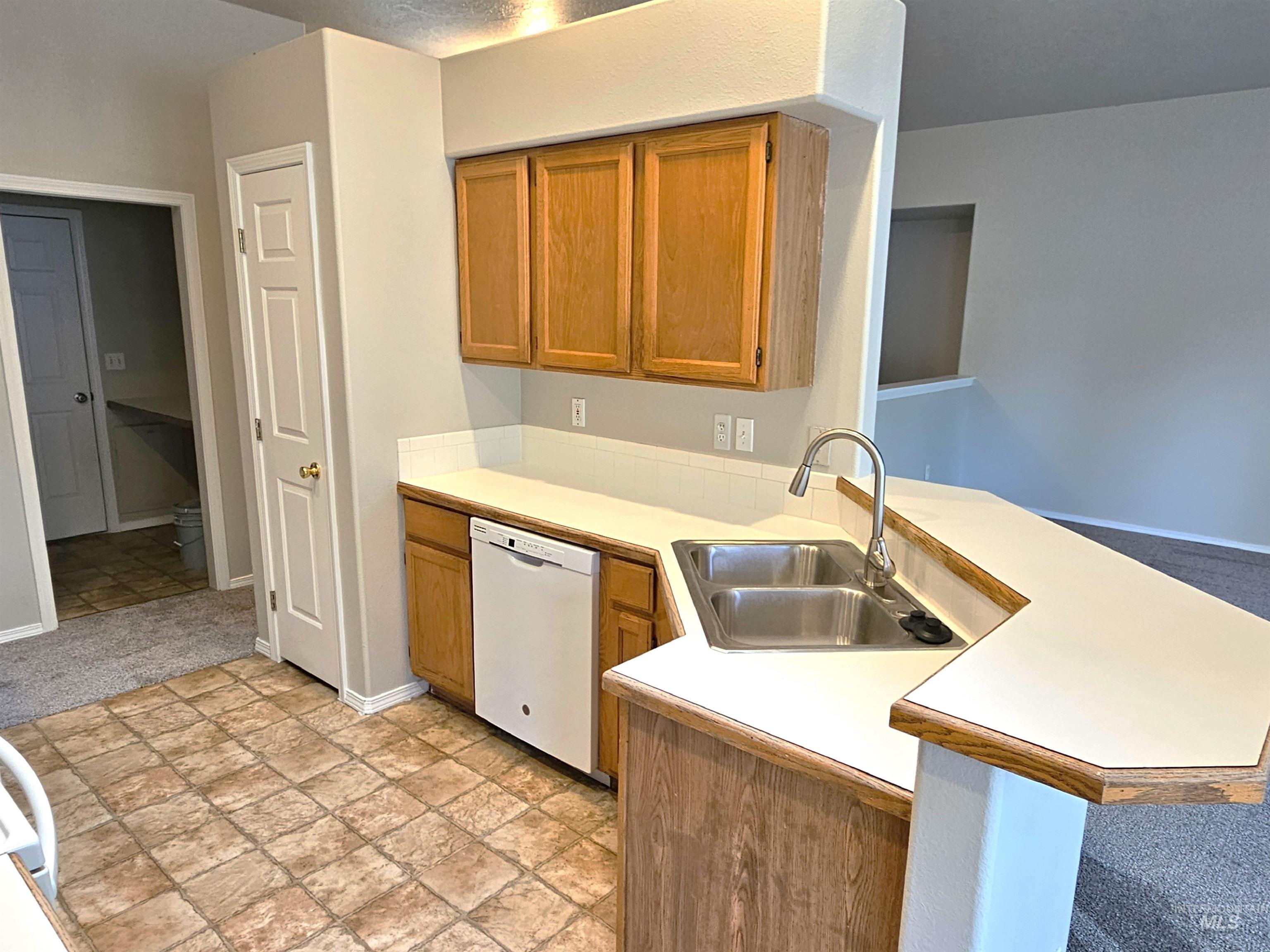 924 E Hawk St., Meridian, Idaho 83646, 4 Bedrooms, 2 Bathrooms, Residential For Sale, Price $445,900,MLS 98983910