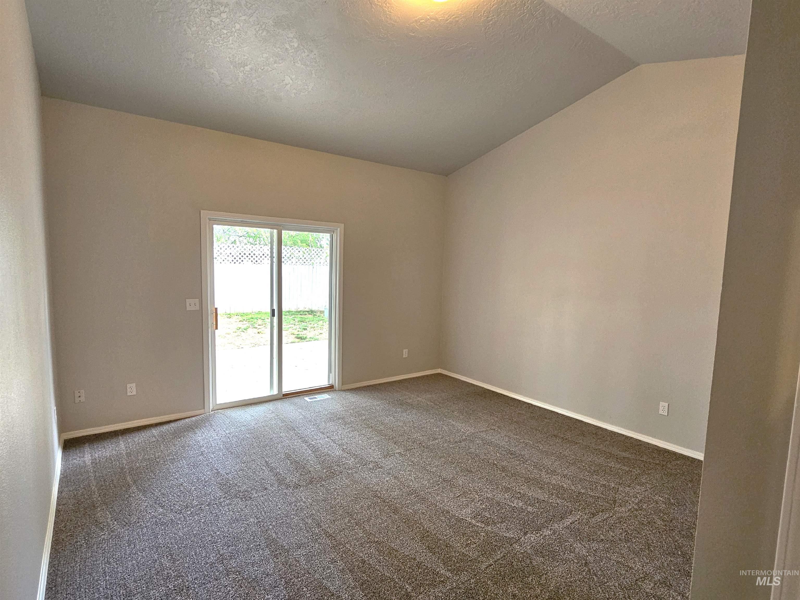 924 E Hawk St., Meridian, Idaho 83646, 4 Bedrooms, 2 Bathrooms, Residential For Sale, Price $445,900,MLS 98983910