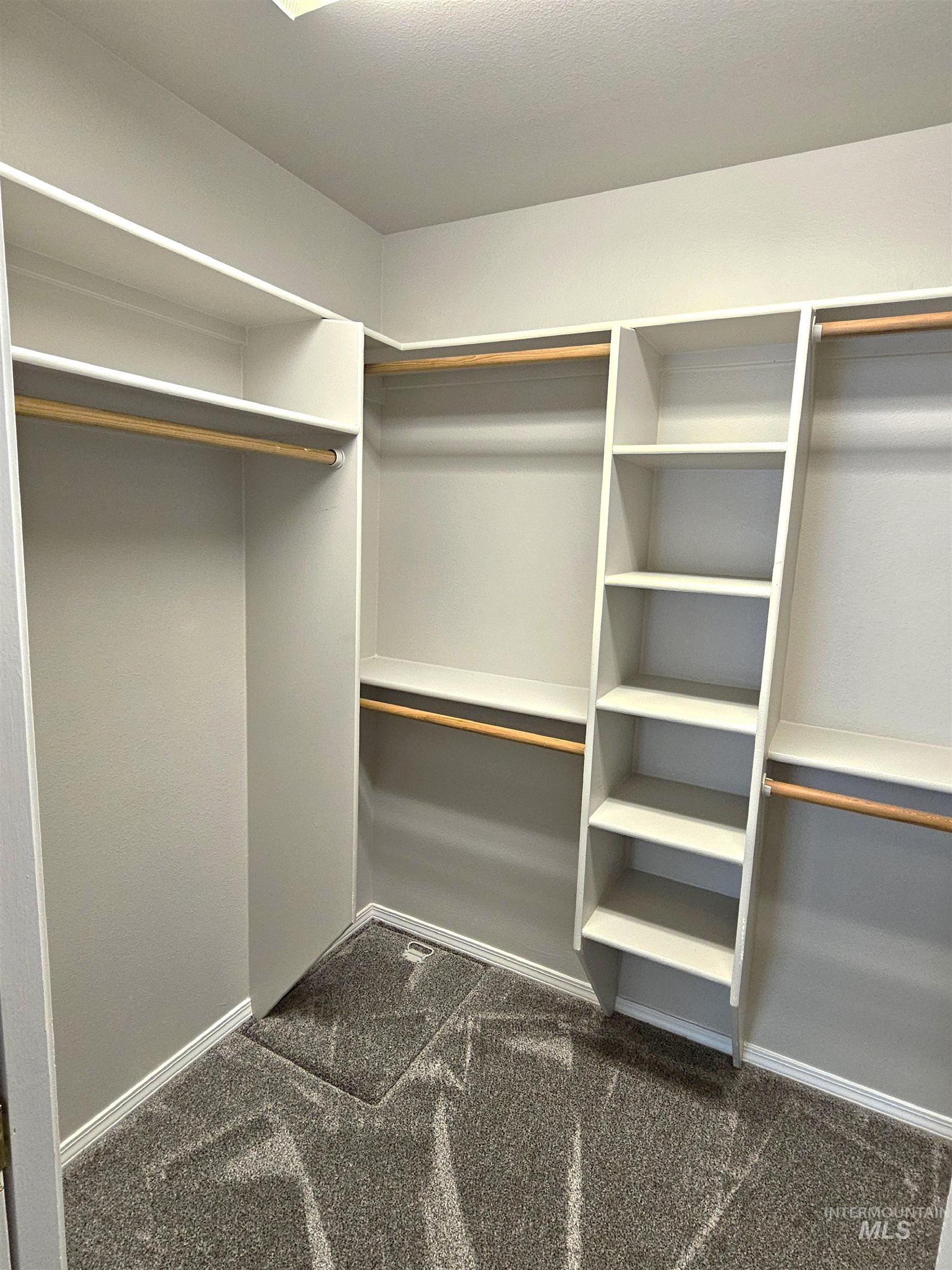 924 E Hawk St., Meridian, Idaho 83646, 4 Bedrooms, 2 Bathrooms, Residential For Sale, Price $445,900,MLS 98983910