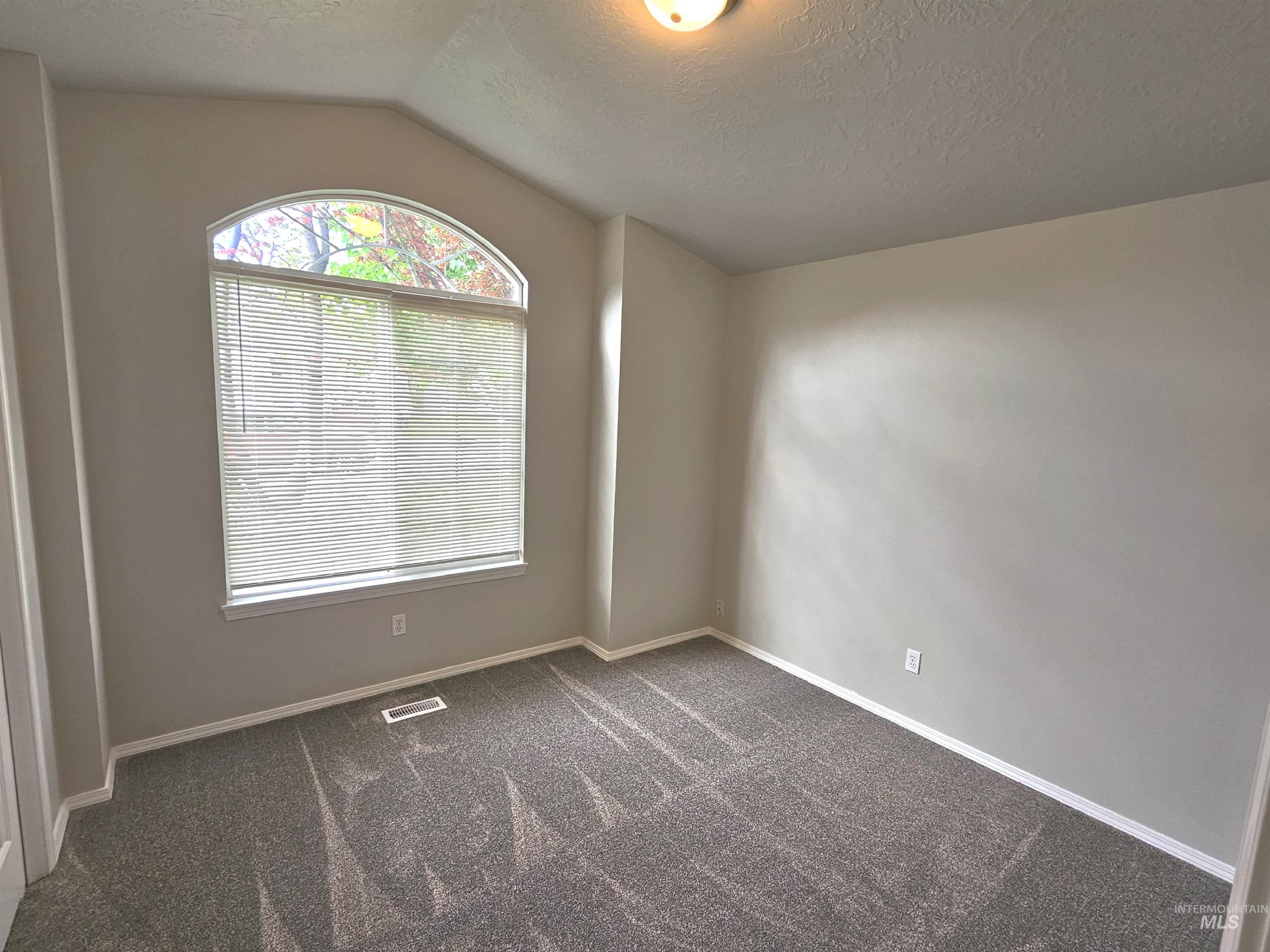 924 E Hawk St., Meridian, Idaho 83646, 4 Bedrooms, 2 Bathrooms, Residential For Sale, Price $445,900,MLS 98983910