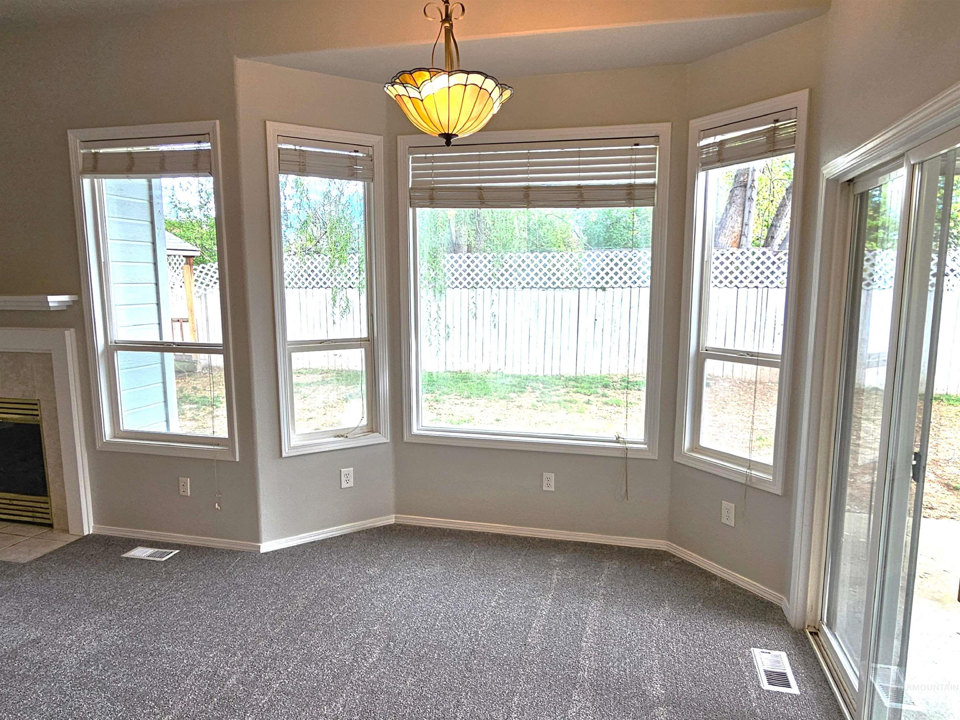 924 E Hawk St., Meridian, Idaho 83646, 4 Bedrooms, 2 Bathrooms, Residential For Sale, Price $445,900,MLS 98983910