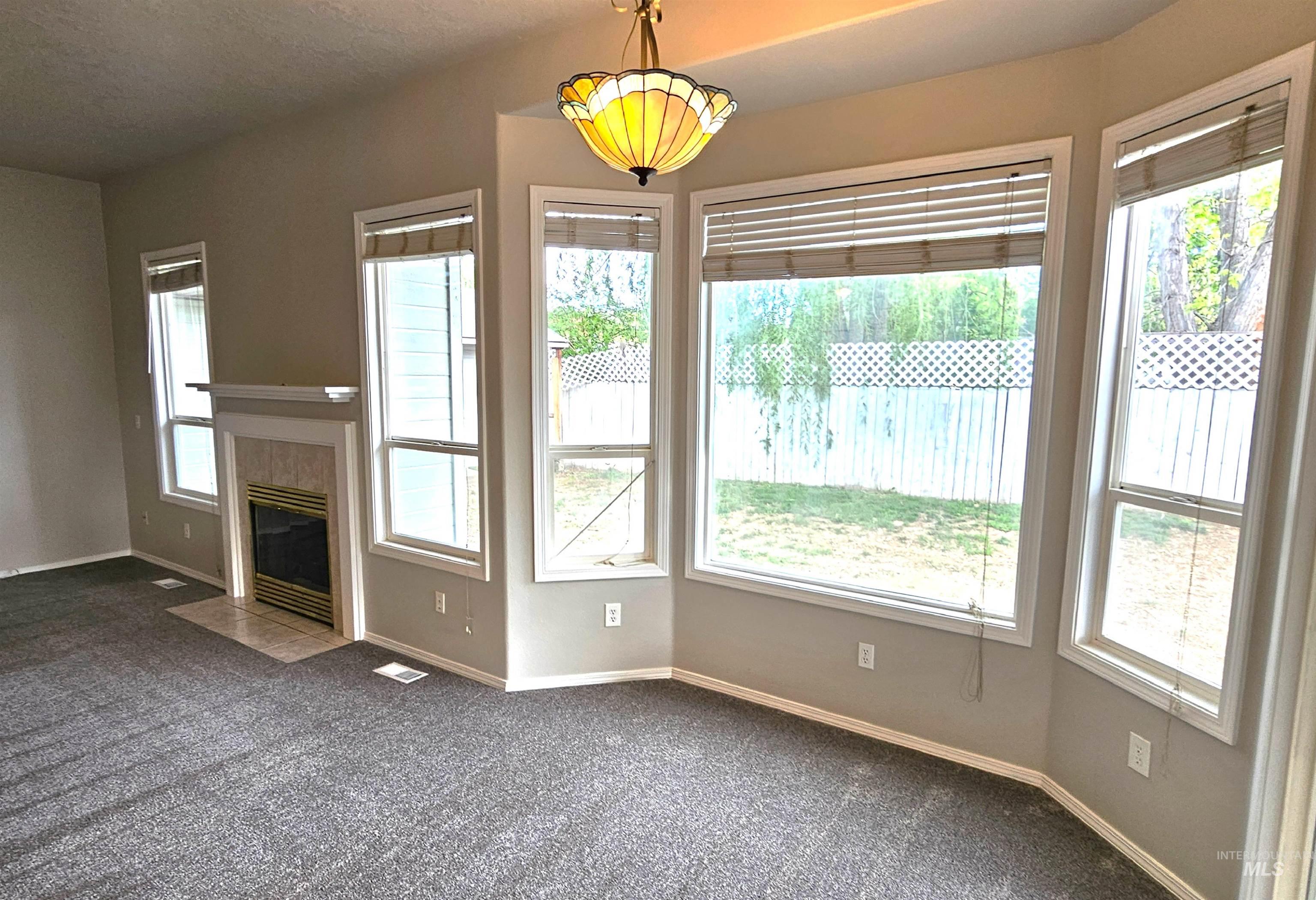 924 E Hawk St., Meridian, Idaho 83646, 4 Bedrooms, 2 Bathrooms, Residential For Sale, Price $445,900,MLS 98983910