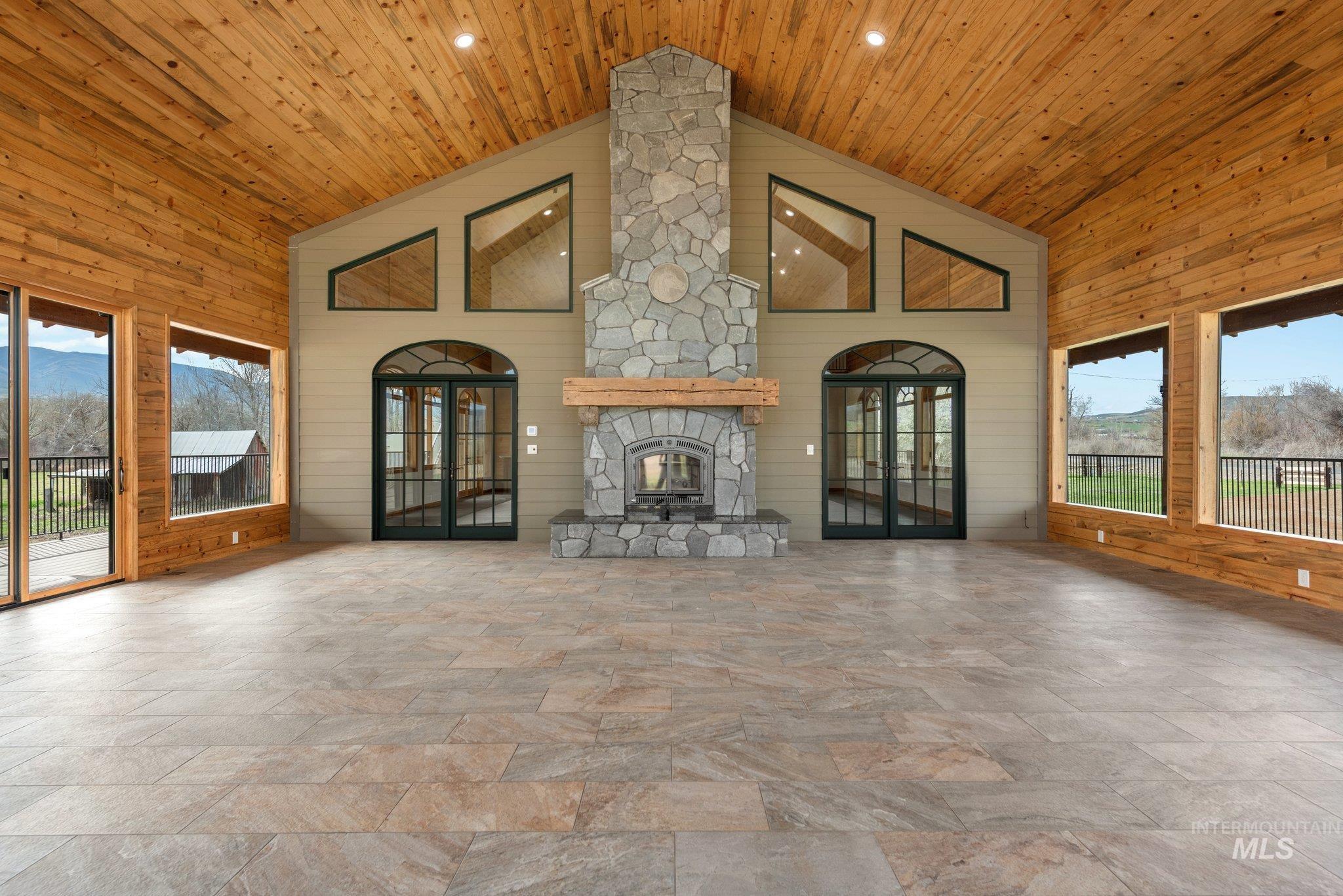 46131 SNAKE RIVER RD, Richland, Oregon 97870-0000, 3 Bedrooms, 4 Bathrooms, Residential For Sale, Price $1,150,000,MLS 98983913